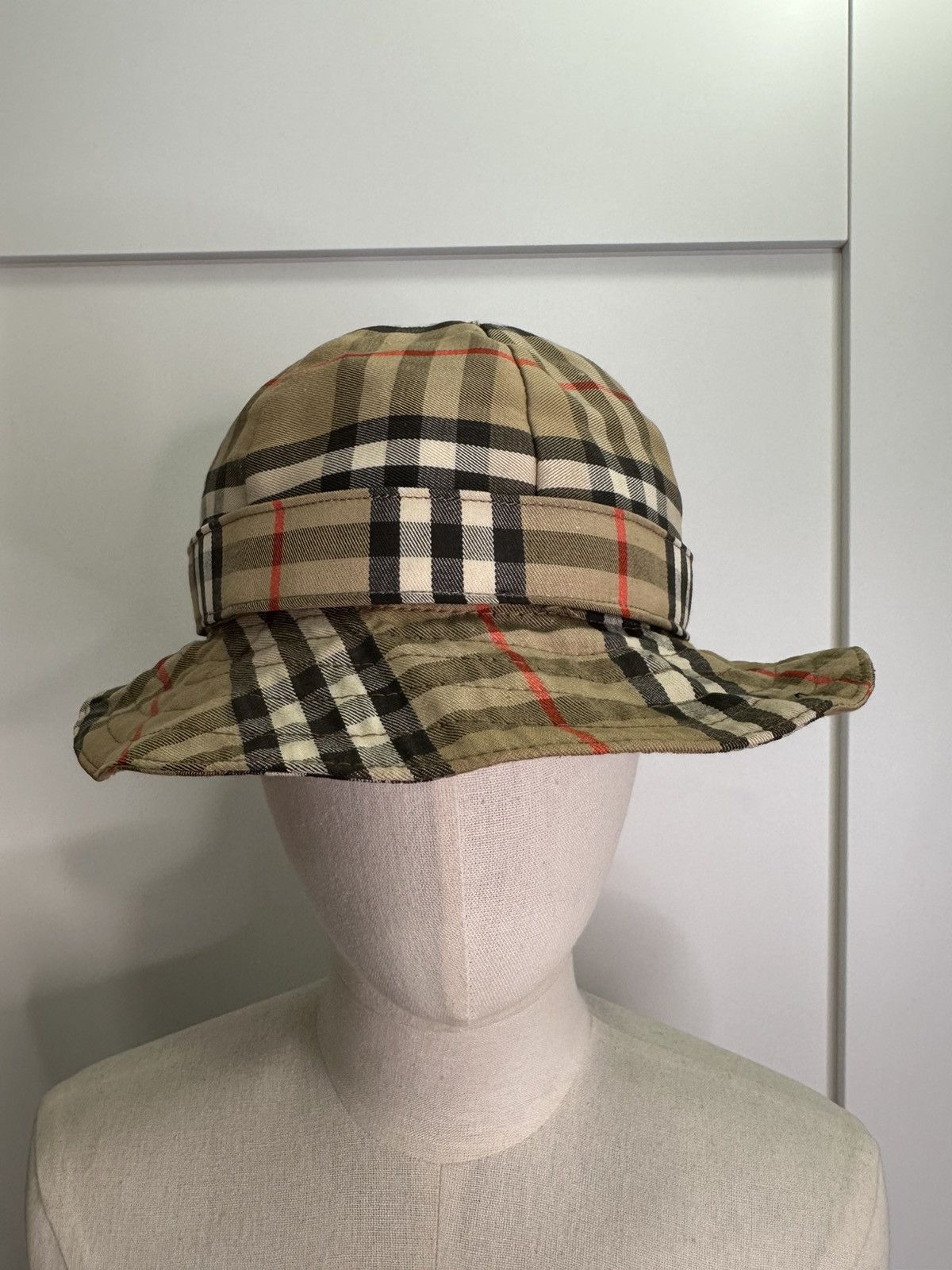 Burberry Burberry vintage checkerboard beige bucket hat Size ONE SIZE - 1 Thumbnail