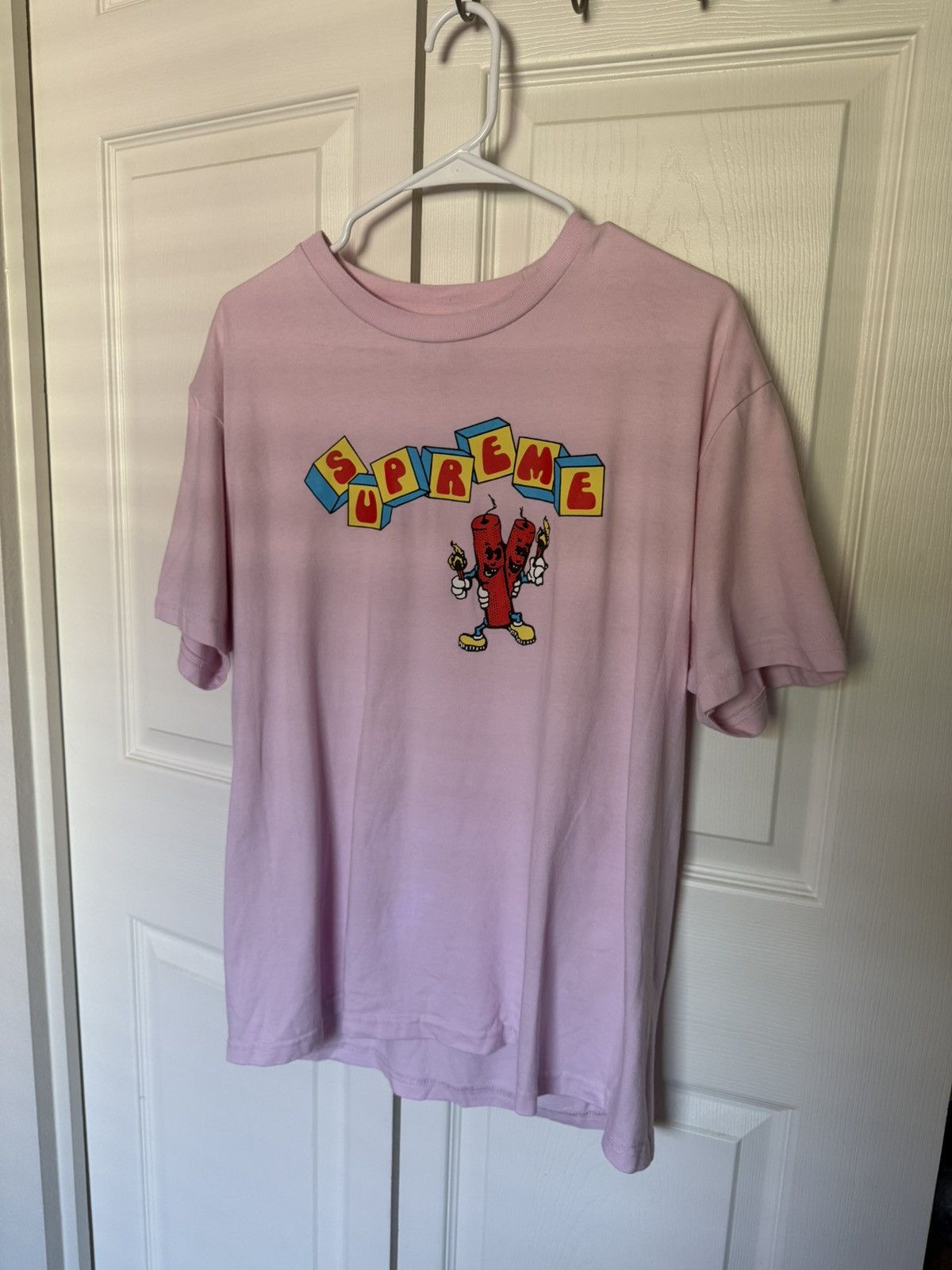 Supreme Supreme Dynamite Tee in “Light Pink” Size US M / EU 48-50 / 2 - 1 Thumbnail