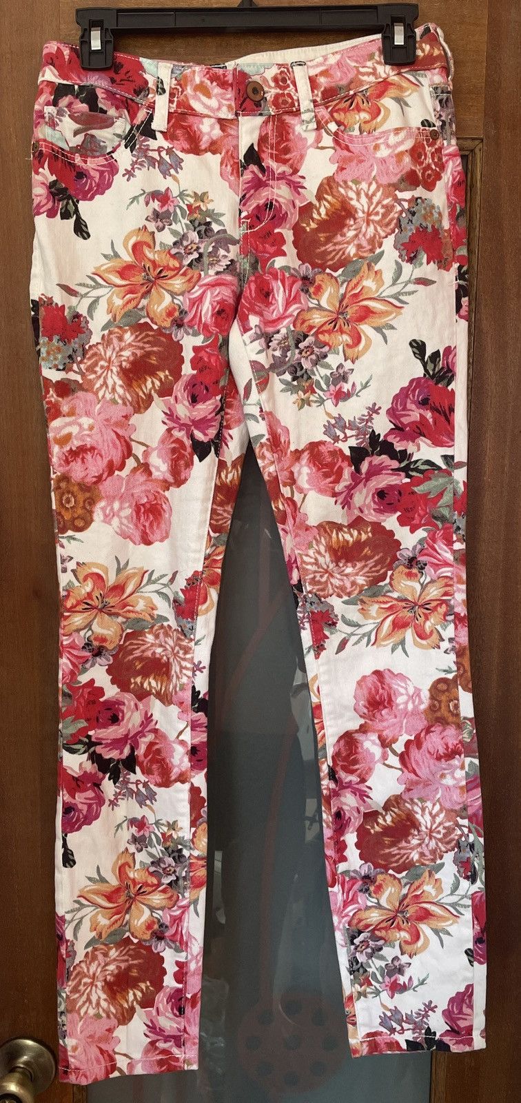 Anthropologie Anthropologie Pilcro Skinny Floral Rose White Jeans Size 25 Size 25" / US 0 / IT 36 - 1 Thumbnail