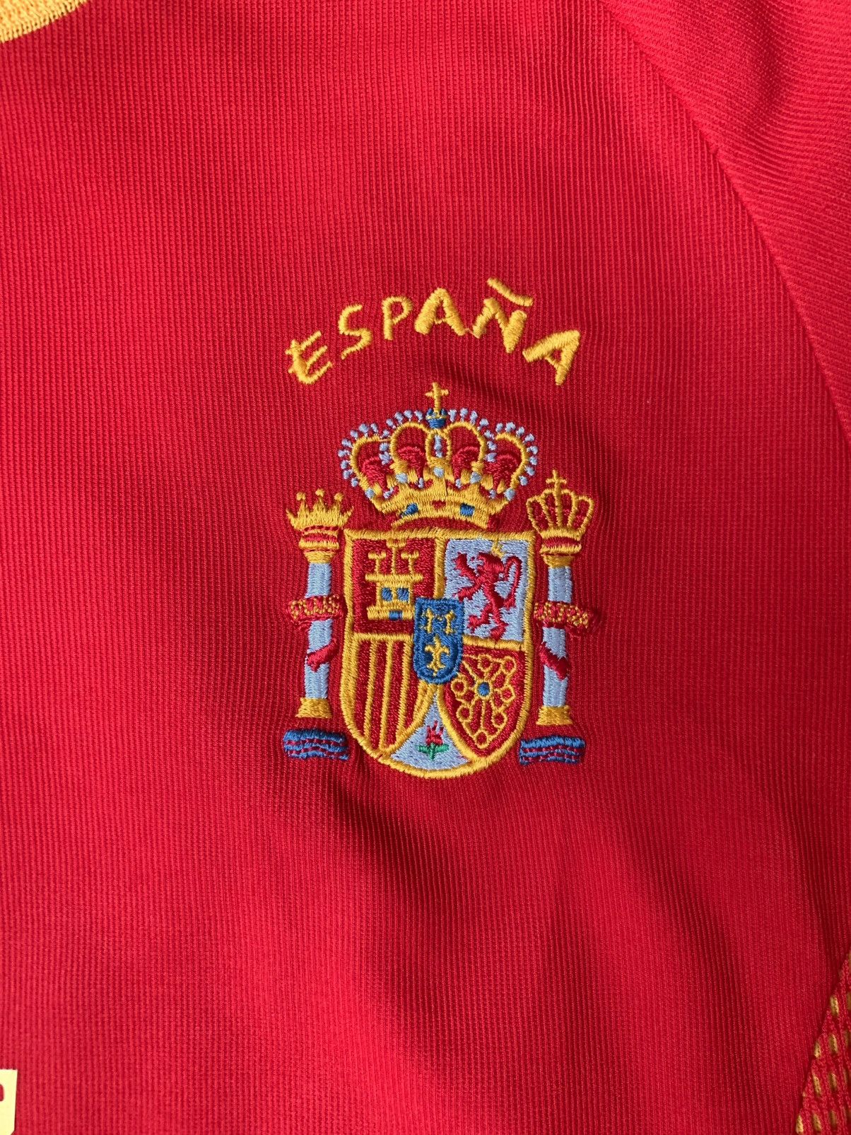 Adidas Spain 2002/04 Home Kit Size US S / EU 44-46 / 1 - 5 Thumbnail
