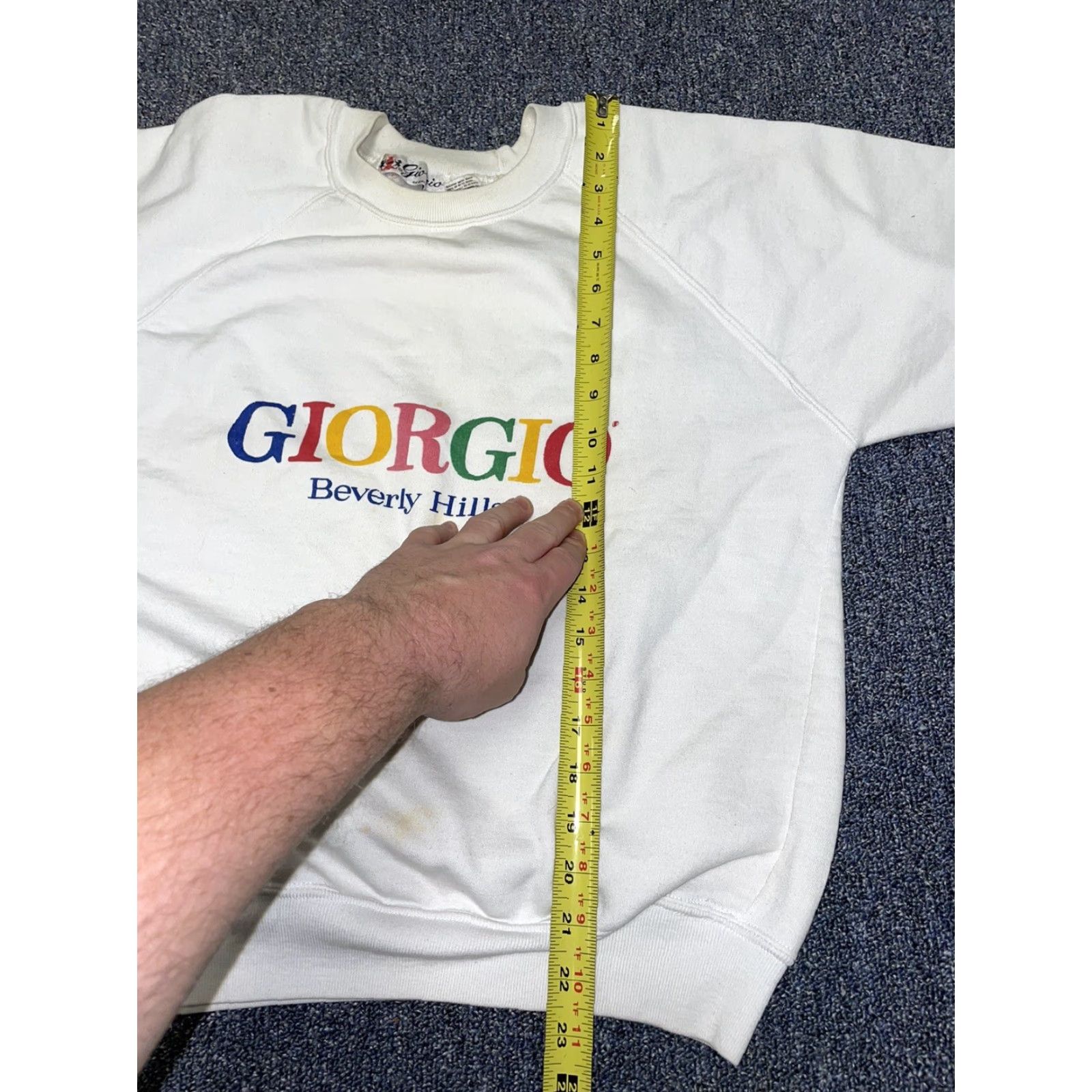 Vintage VINTAGE Giorgio Beverly Hills Raglan Crewneck Sweatshirt White 80s M Mens Size US M / EU 48-50 / 2 - 3 Thumbnail