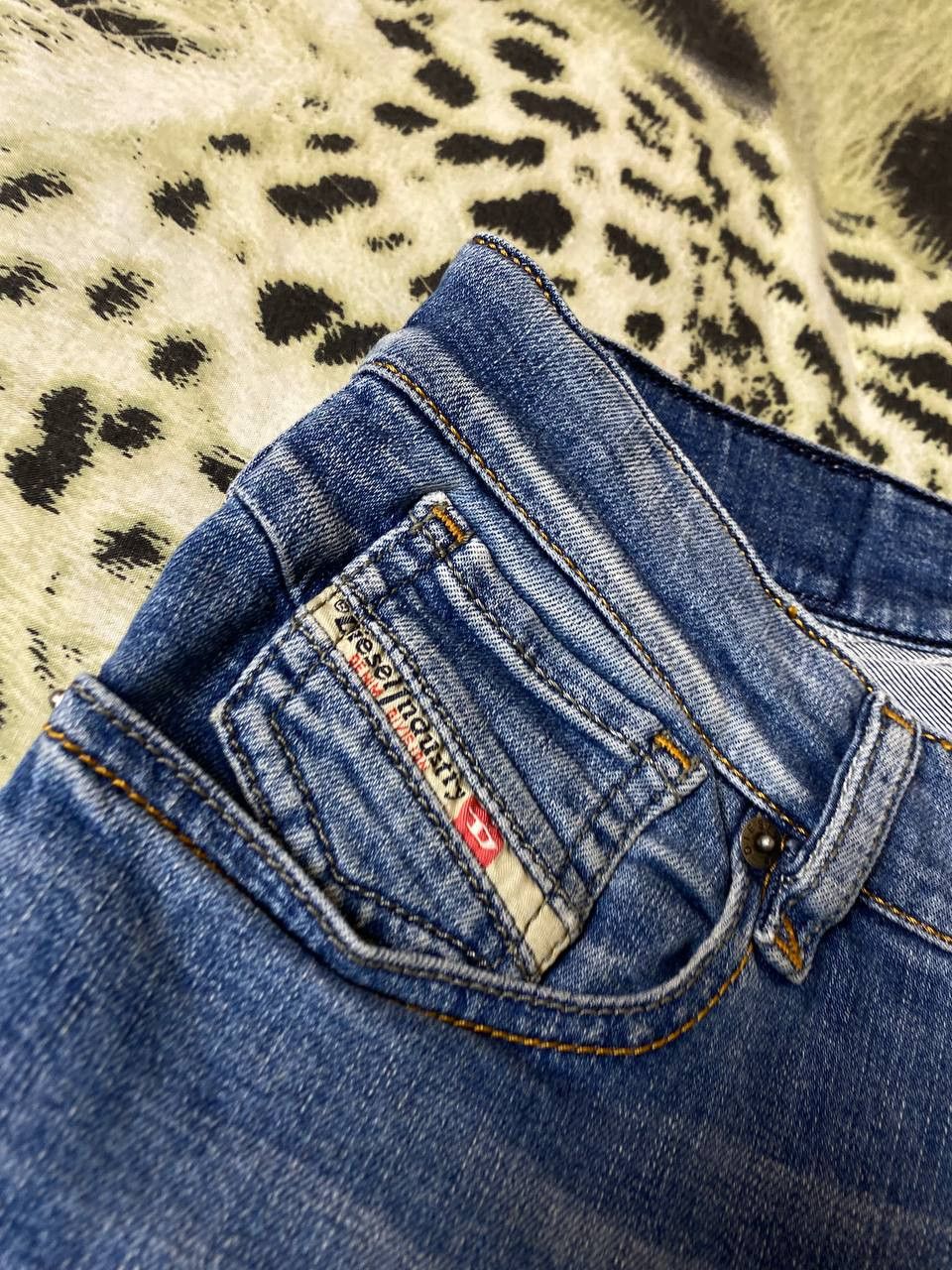 Diesel × Vintage Vintage Diesel Denim Jeans Skinny Fit Logo Size 26" / US 2 / IT 38 - 13 Thumbnail