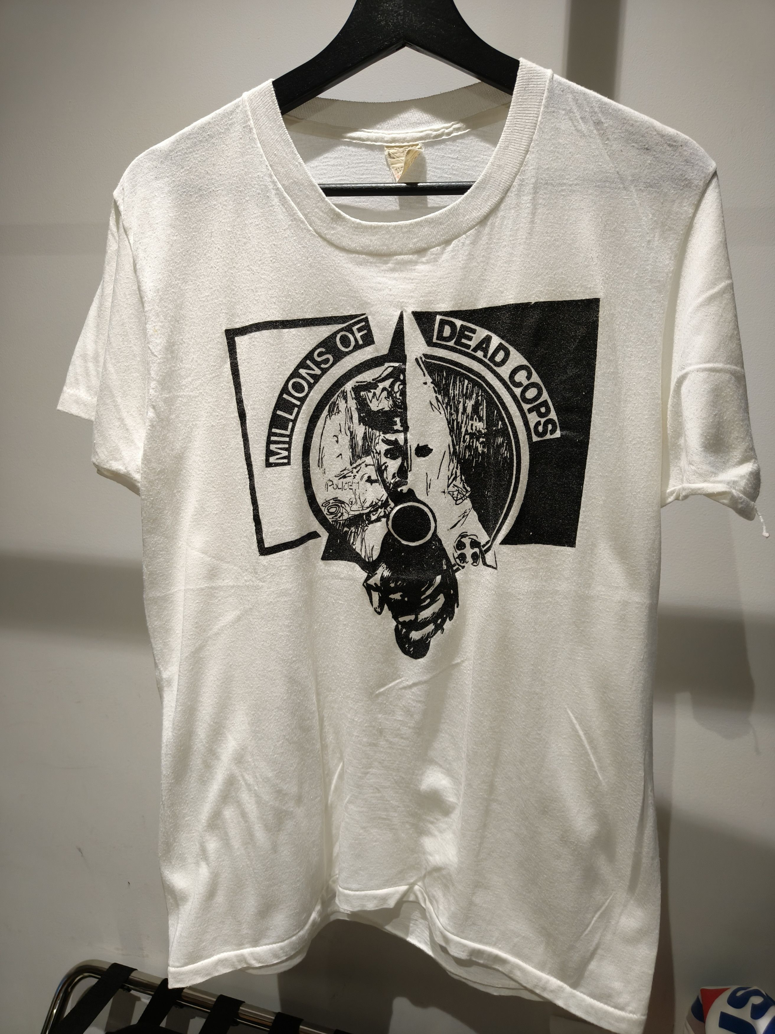 Band Tees Vintage 80s Millions of dead cops (MDC) shirt Size US L / EU 52-54 / 3 - 1 Thumbnail