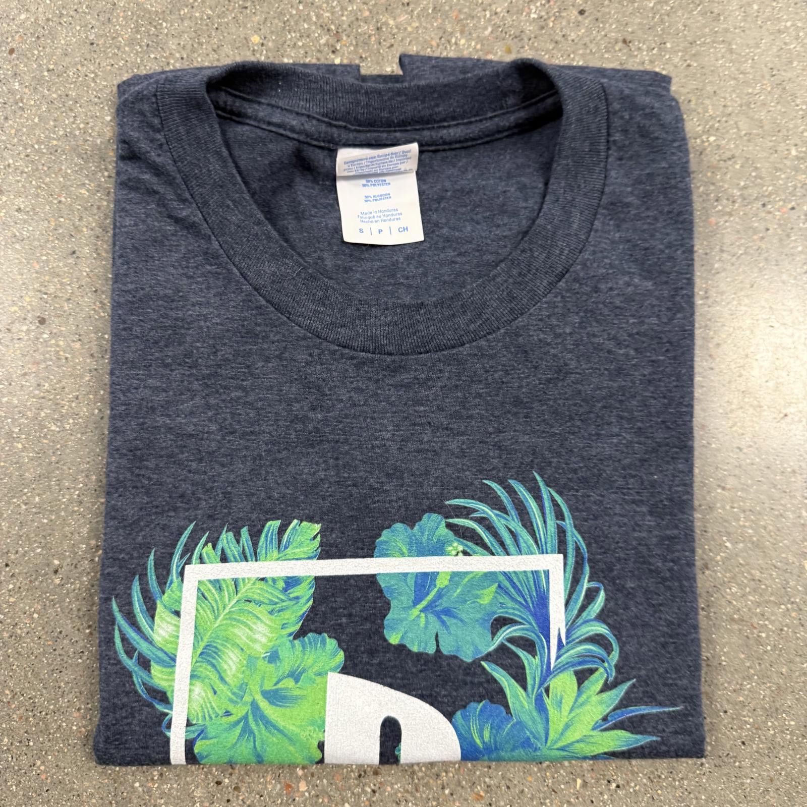 Playstation NWOT Vtg 2000s PlayStation Tropical Graphic Tee DS - S Size US L / EU 52-54 / 3 - 6 Thumbnail