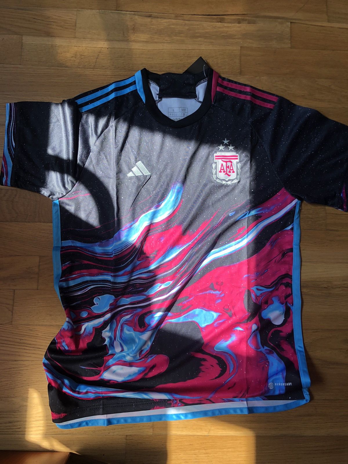 Adidas Argentina commemorative 2022 Size US L / EU 52-54 / 3 - 1 Thumbnail