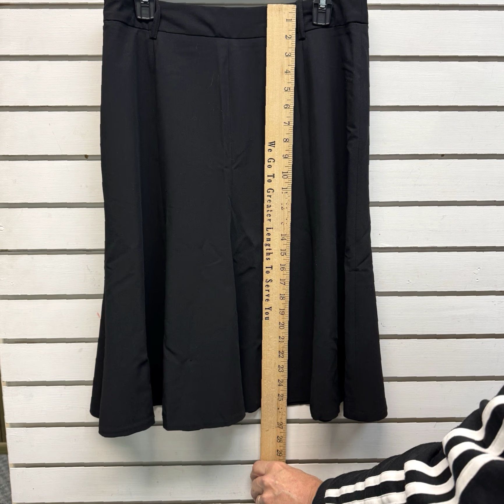 Vintage Larry Levine Skirt Midi Women 10 Black Office Stretch A-Line 90s Y2K Minimalist Business Casual Formal Workwear Mens? Girls? Wait. Size 32" / US 10 / IT 46 - 6 Thumbnail