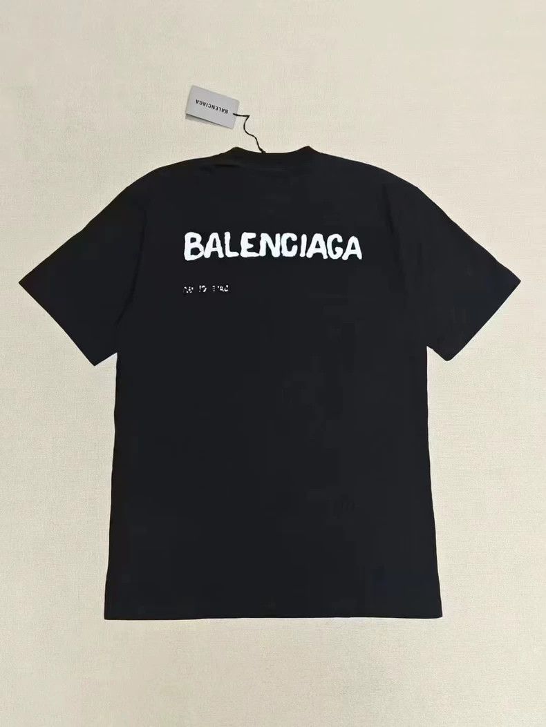 Balenciaga Balenciaga Graffiti spray paint logo to make old short-sle Size US XS / EU 42 / 0 - 2 Thumbnail
