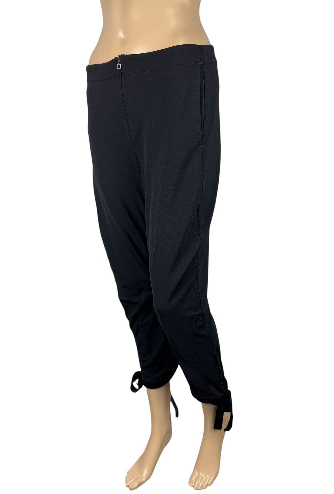 Marithe + Francois Girbaud Marithe Francois Girbaud Ankle Zip Bow Pants Crop size US6 Size 28" / US 6 / IT 42 - 1 Thumbnail