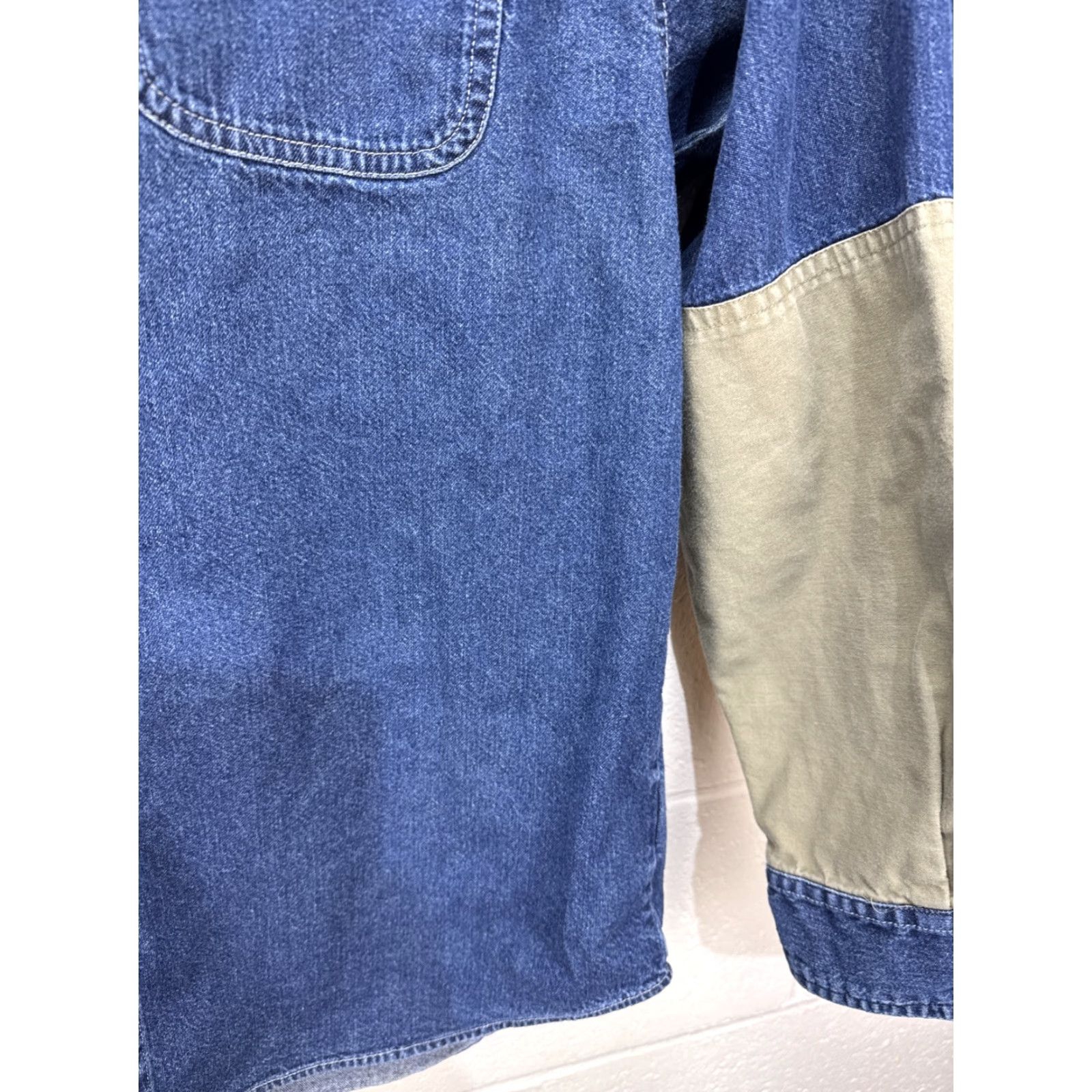 Denime Columbia Men's Button-Up Shirt M Blue Denim Outdoor Hunting Long Sleeve Patches 90s Size US M / EU 48-50 / 2 - 7 Thumbnail