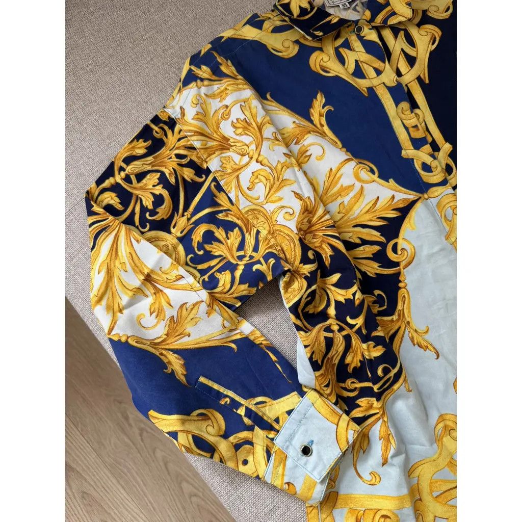 Versus Versus by Gianni Versace Vintage Baroque Shirts Size IT 44 Size M / US 6-8 / IT 42-44 - 5 Thumbnail