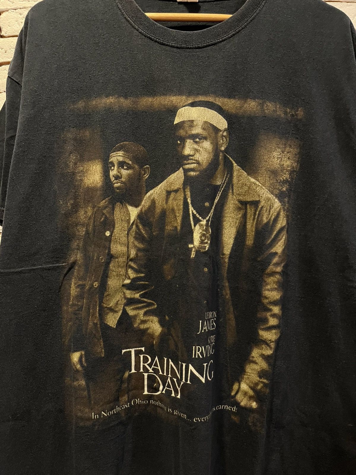 Other Vintage Training Day LeBron James & Kyrie Irving T-Shirt Size US XL / EU 56 / 4 - 3 Thumbnail