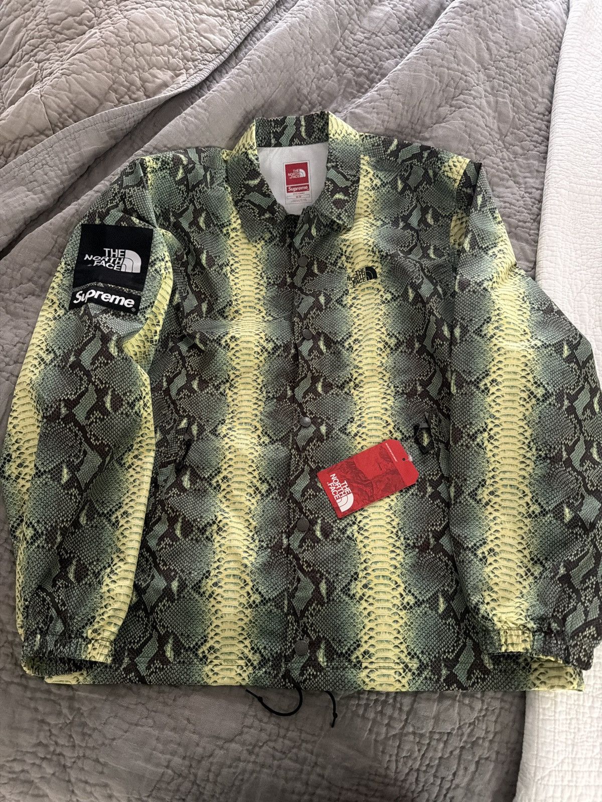 Supreme × The North Face SUPREME/ THE NORTH FACE SNAKE SKIN JACKET ...