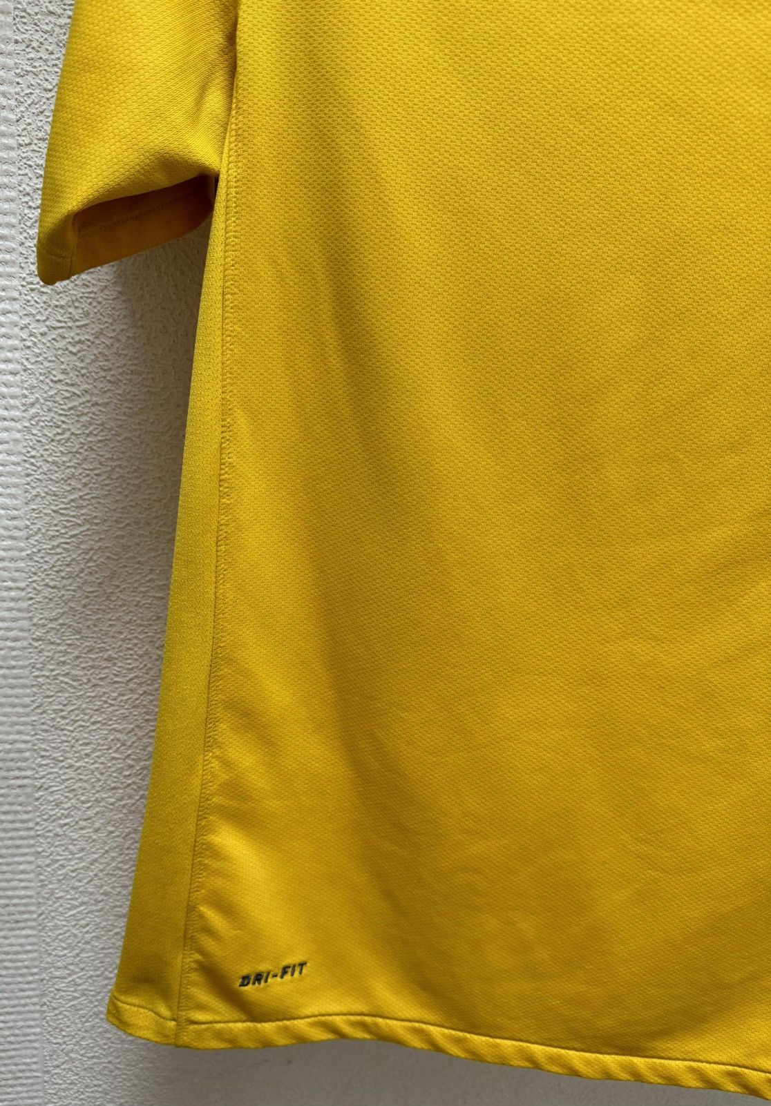 Nike Brasil Brazil nike soccer jersey M vintage 2010/11 Size US M / EU 48-50 / 2 - 5 Thumbnail