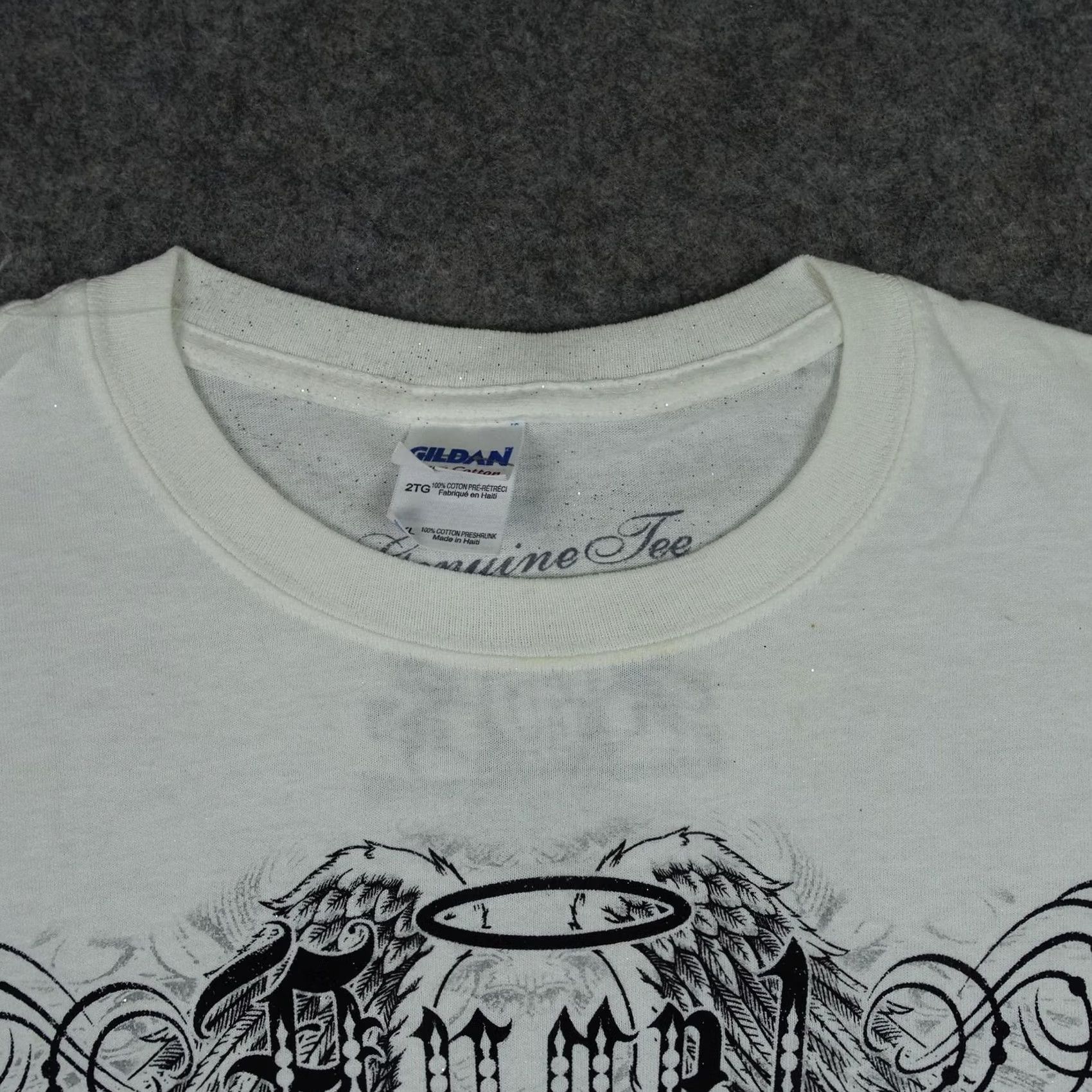 Gildan VINTAGE Angel Shirt Mens 2XL White Gildan Crew Neck Short Sleeve T-Shirt Graphics Wings Halo Gothic Glitter Tee Y2K Mens Size US XXL / EU 58 / 5 - 3 Thumbnail