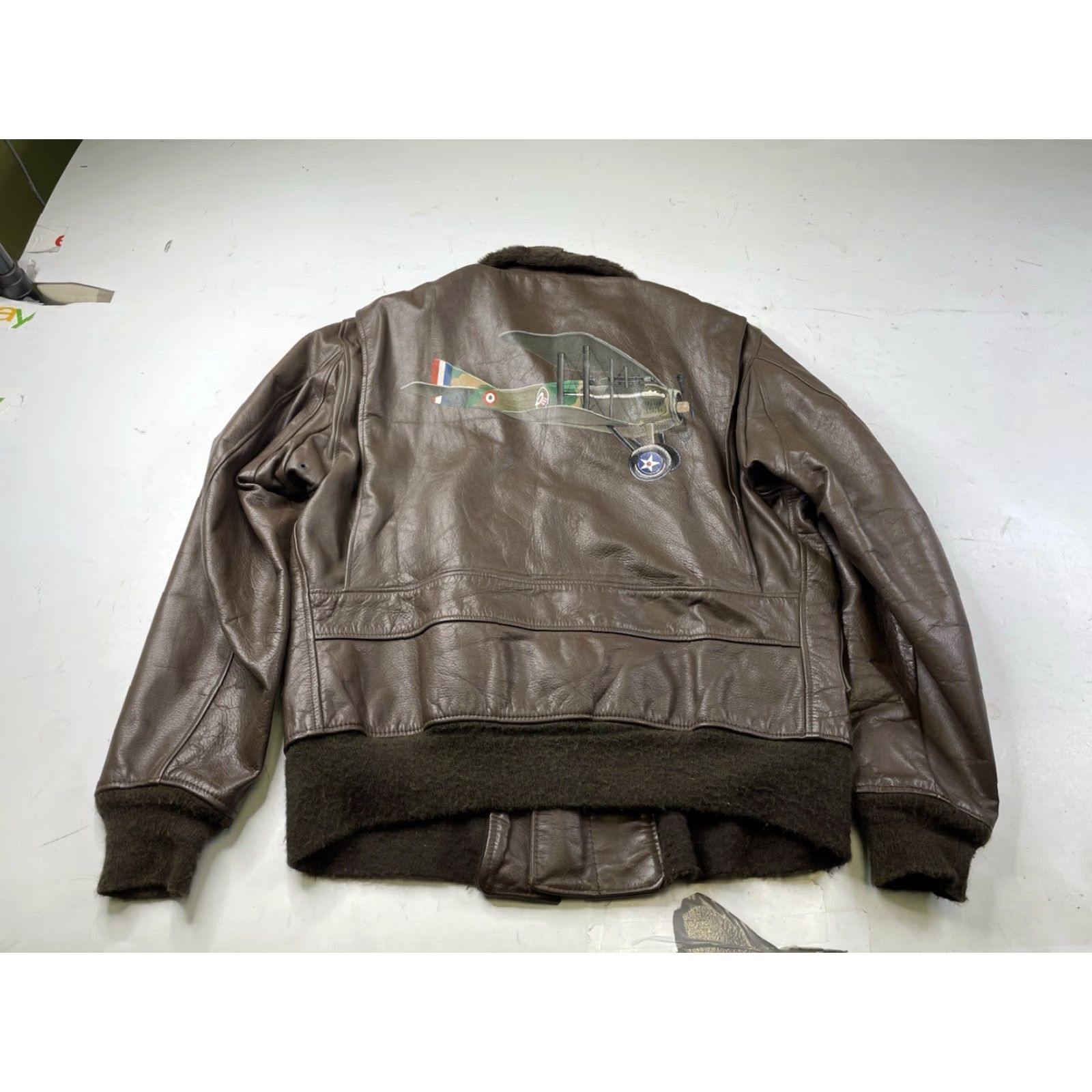 Vintage VINTAGE Londontown Leather Bomber Jacket Coat Brown Size 42 Regular Men 70s Classic Military Style Lined Size US XS / EU 42 / 0 - 3 Thumbnail