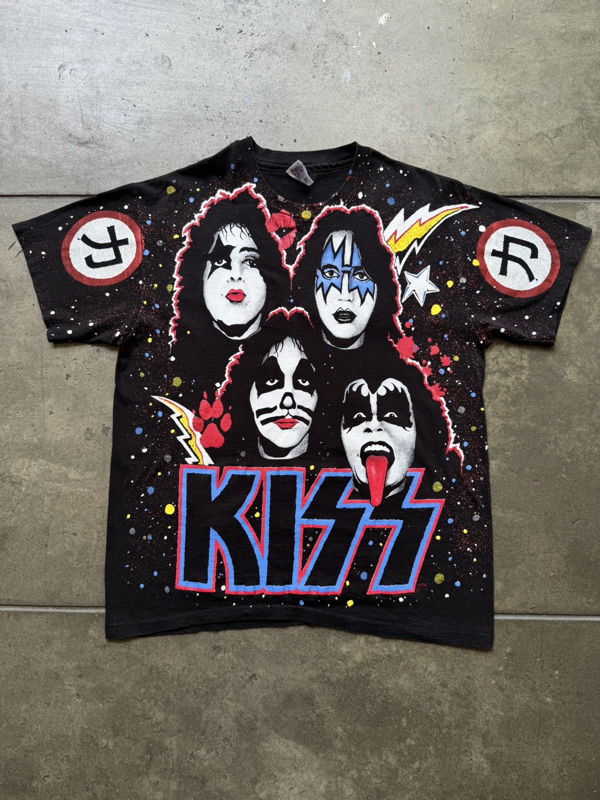 Vintage 1992 Kiss AOP Winterland All Over Print Band Tee Shirt Size US L / EU 52-54 / 3 - 1 Thumbnail