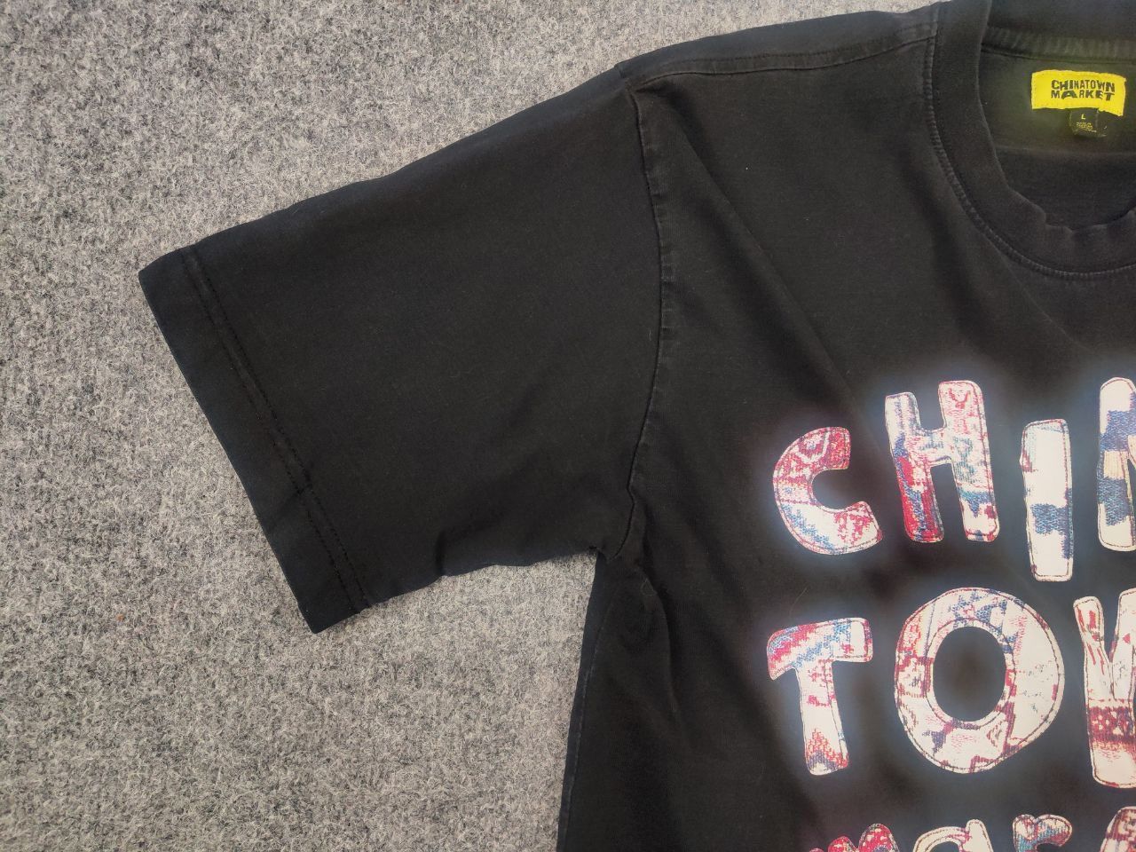 Vintage China Town market Design Japan Custom cropped black t-shirt Size US M / EU 48-50 / 2 - 6 Thumbnail