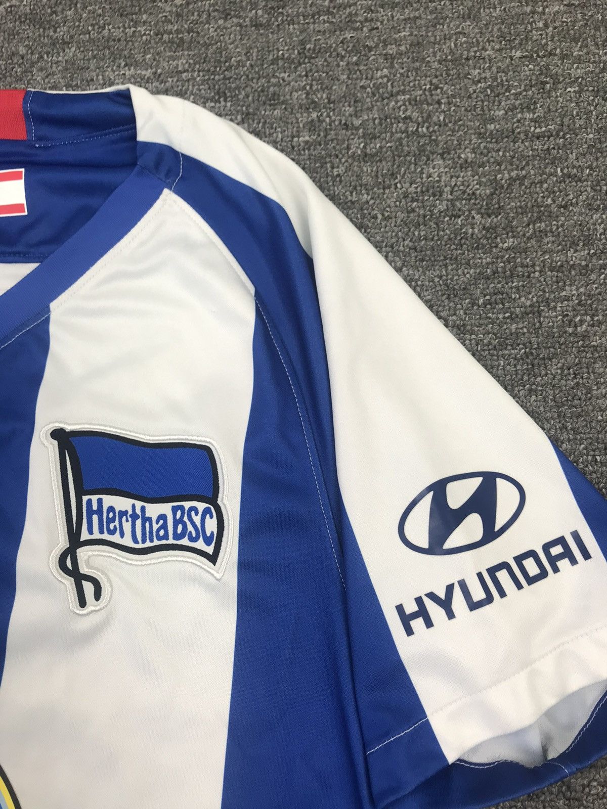Nike Nike Hertha Berlin FC Home Football 19/20 DODI LUKEBAKIO #28 Size US S / EU 44-46 / 1 - 5 Thumbnail