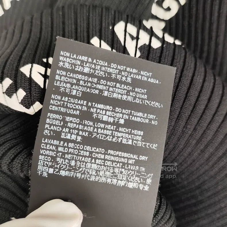 Balenciaga Balenciaga Long Sleeve Knitted Sweater Size S Black Size US S / EU 44-46 / 1 - 6 Thumbnail