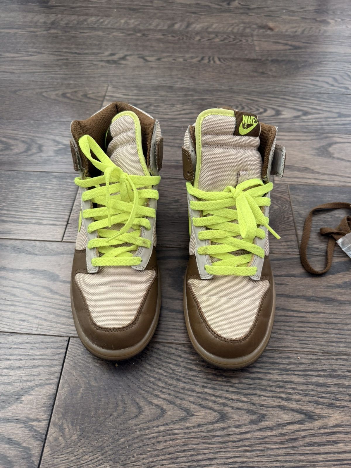 Nike Mens nike dunk shoes Size US 9.5 / EU 42-43 - 4 Thumbnail