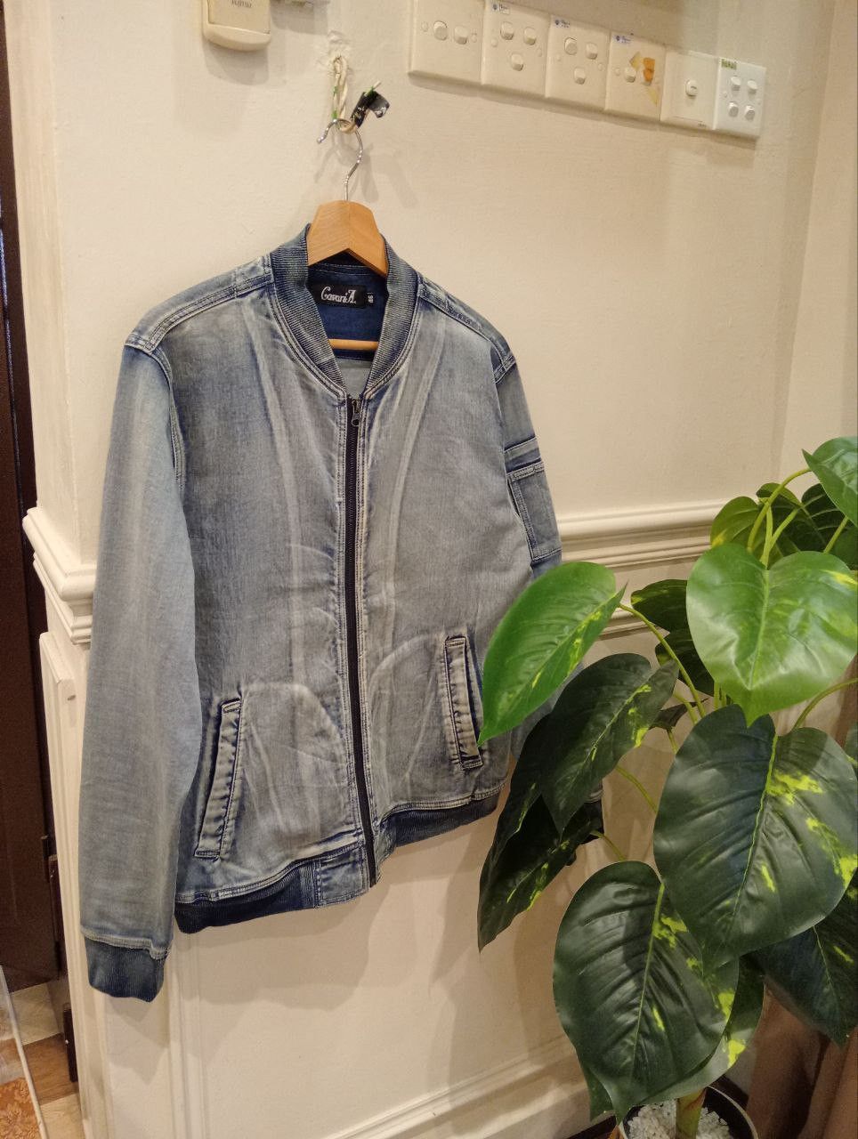 Japanese Brand CAVARIA JAPAN WASHED DENIM BOMBER JACKET - SIZE 46 Size US M / EU 48-50 / 2 - 2 Thumbnail