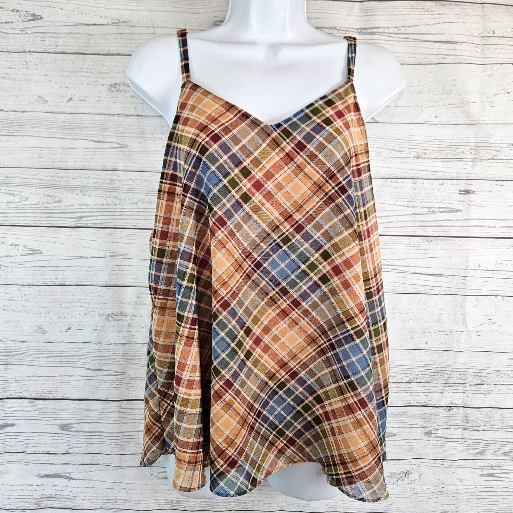 Torrid Torrid Sophie Chiffon Swing Cami M/L Brown Blue Plaid Tank Womens Size M/L Casual Sleeveless Pullover Size M / US 6-8 / IT 42-44 - 2 Thumbnail