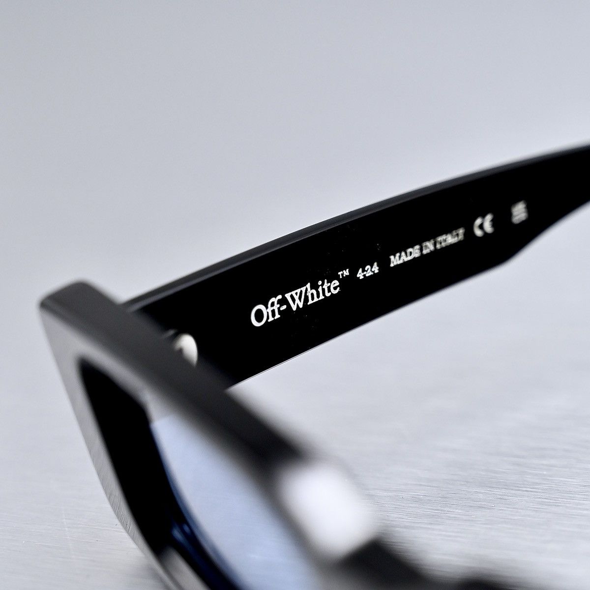 Off-White OFF WHITE ARTHUR SUNGLASSES Size ONE SIZE - 4 Thumbnail