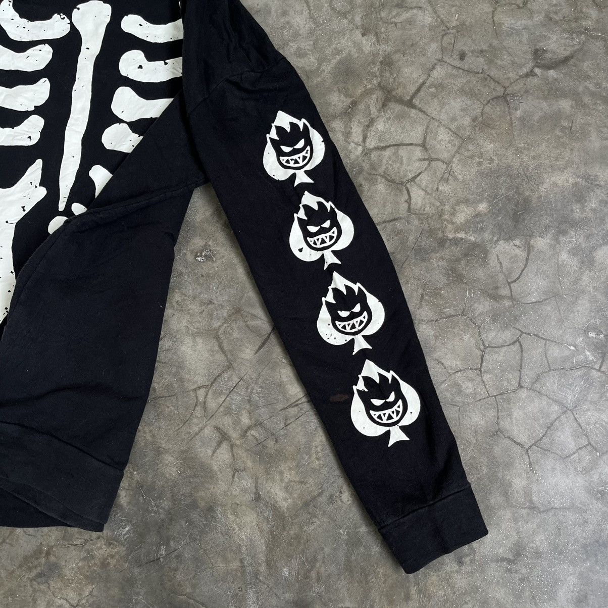 Japanese Brand 2000s Japanese Skeleton Fire Hoodie Size US L / EU 52-54 / 3 - 7 Thumbnail
