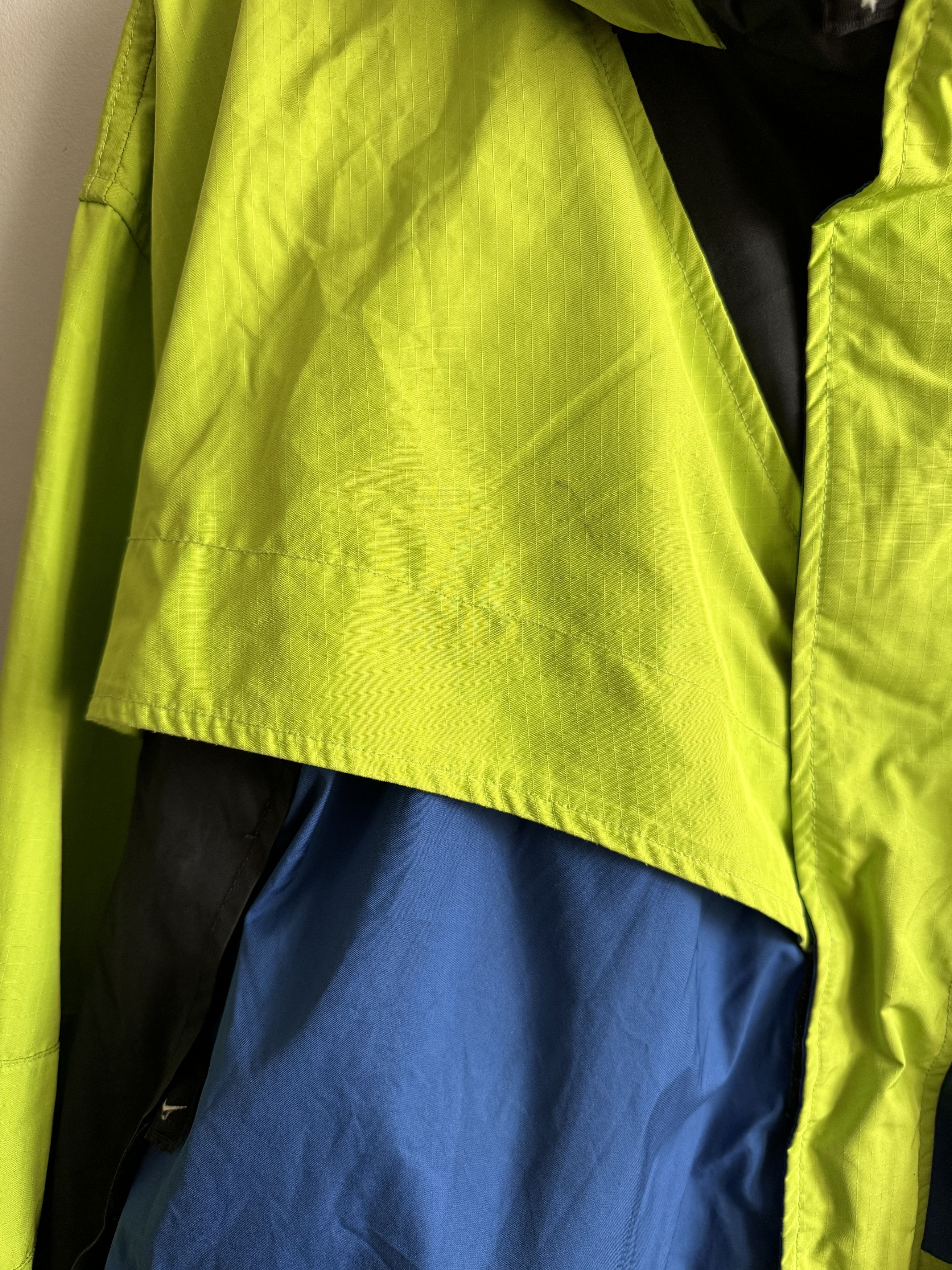 Nike × Nike ACG × Vintage 90/00s Nike ACG Packable Windbreaker Size L Size US L / EU 52-54 / 3 - 3 Thumbnail