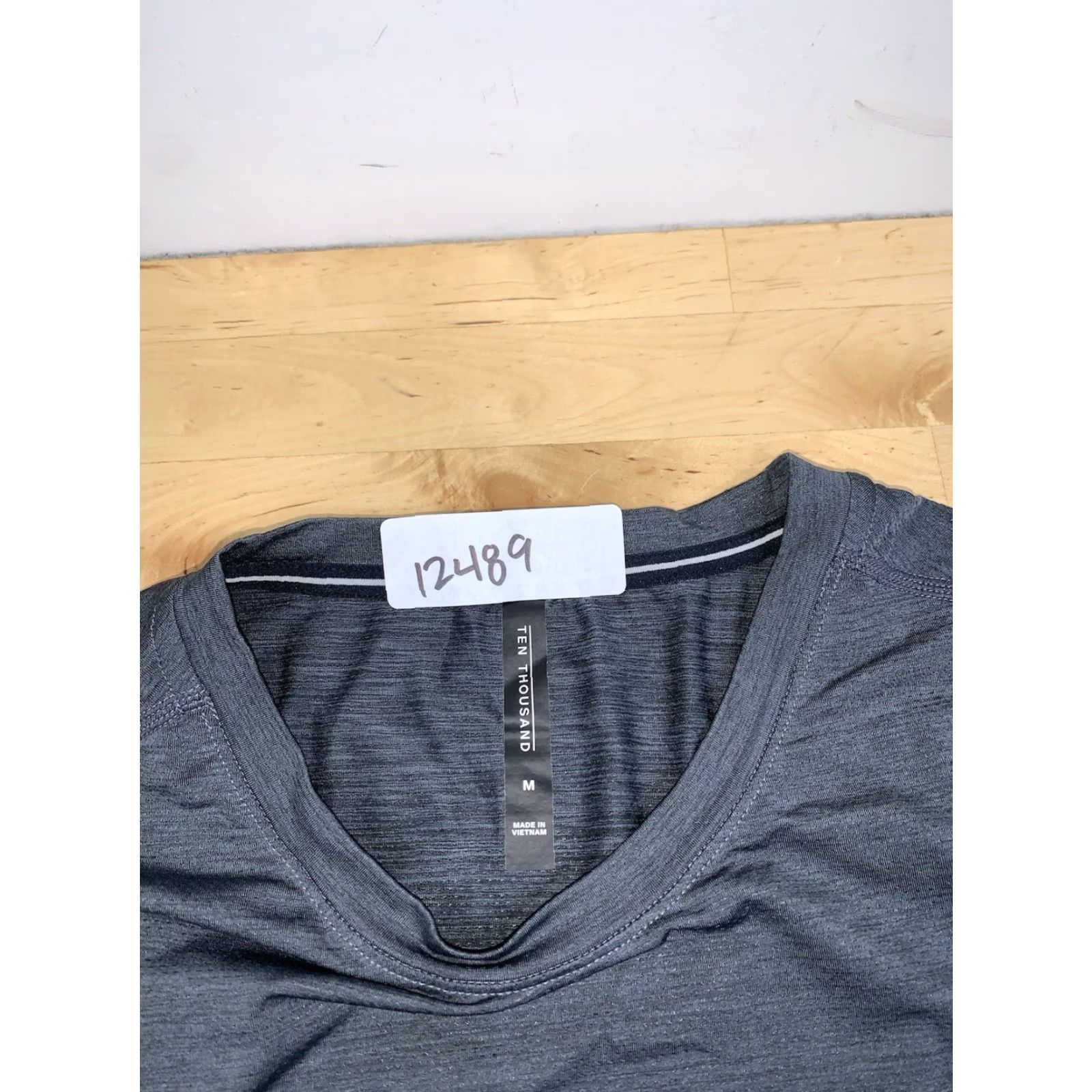 Ten Thousand Ten Thousand Shirt Mens M Charcoal Gray Short Sleeve Pullover T-Shirt Activewear Cross Training Gym & Training Running & Jogging Size US M / EU 48-50 / 2 - 2 Thumbnail