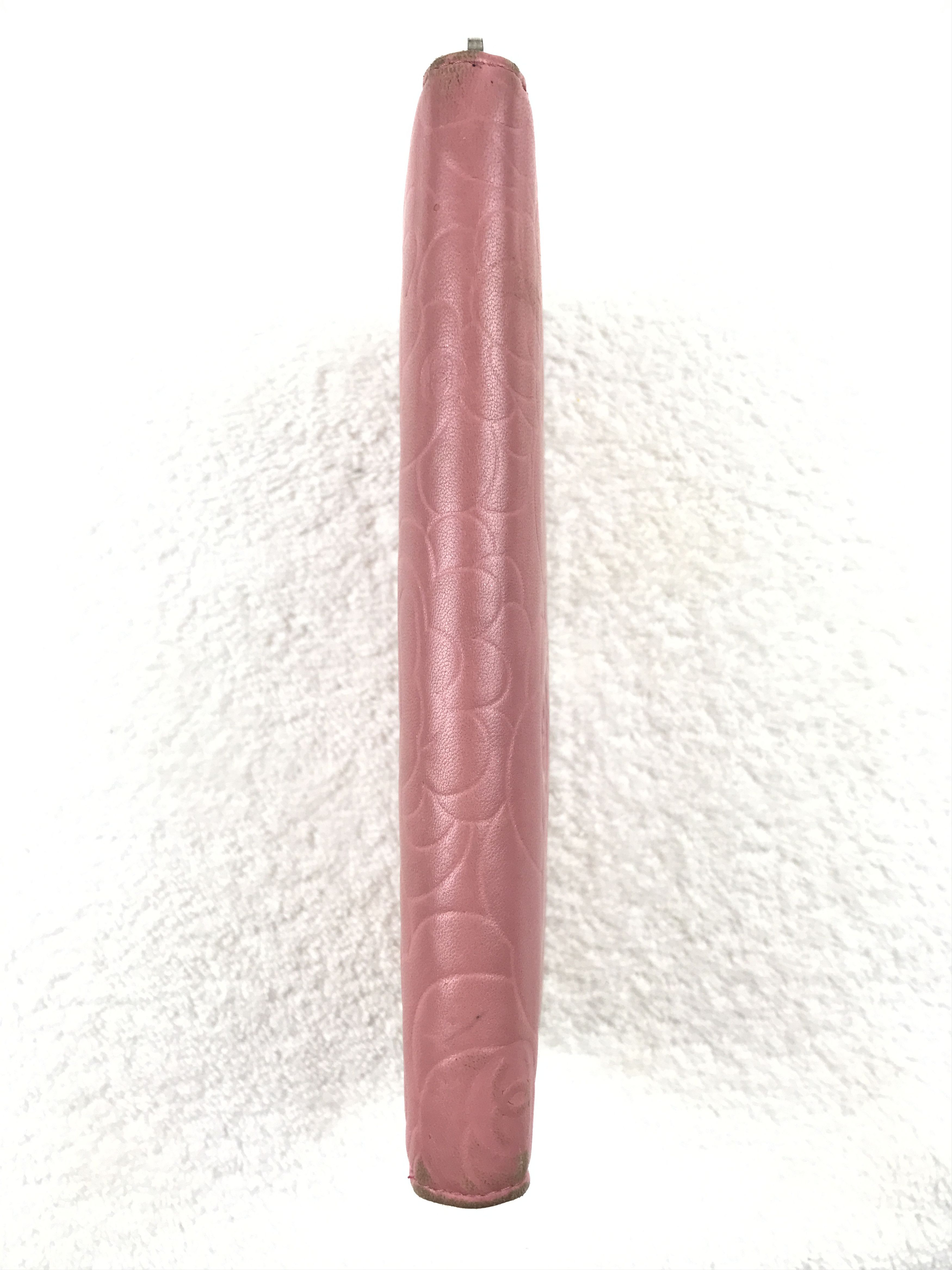 Chanel × Vintage Chanel Pink Embossed Camellia Wallet Zip Around With Box Size ONE SIZE - 9 Thumbnail