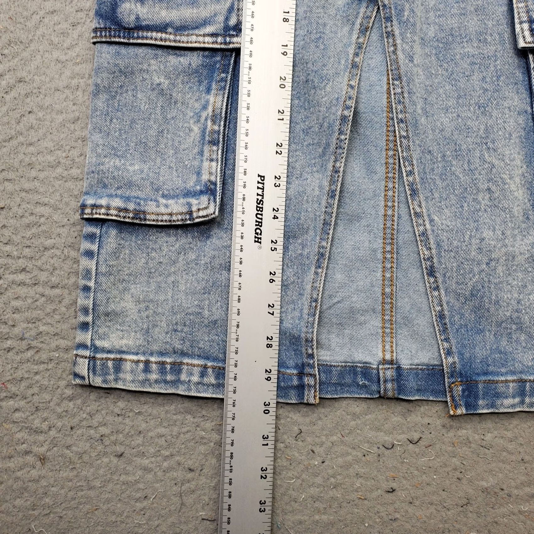 Vintage Wild Fable Womens Size 2XS Blue Denim Midi Cargo Skirt with Pockets Utility Button Vent Size 24" / US 00 / IT 34 - 4 Thumbnail
