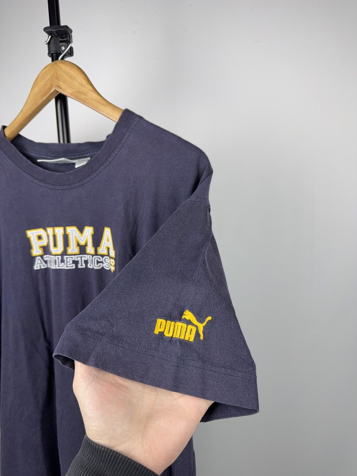 Puma Retro Puma Vintage Athletics Faded Tee Navy Y2K Logo T Shirt Size US L / EU 52-54 / 3 - 8 Thumbnail