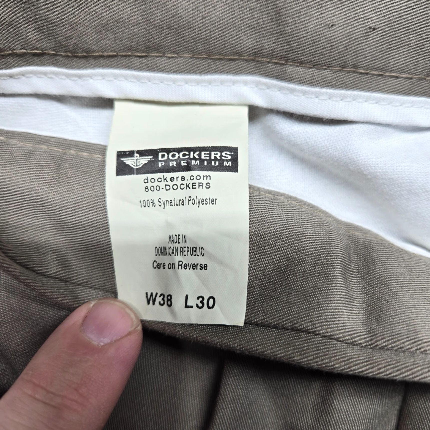 Dockers DOCKERS Pants Khakis Dockers Classic Fit 38x30 Beige Beige Tan Khakis Chinos Casual Mens 38 X 30 Regular Inseam 30 Jeans Pants Mens Size US 38 / EU 54 - 5 Thumbnail