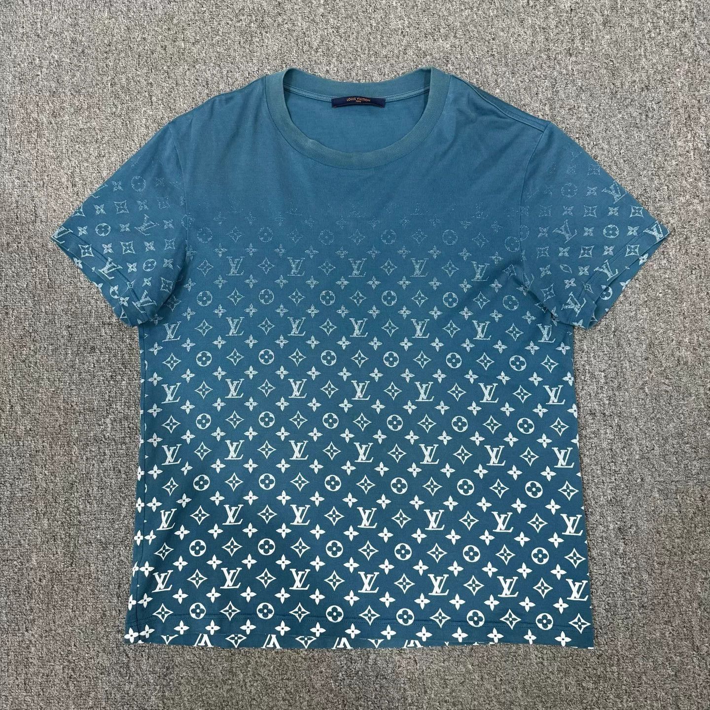 Louis Vuitton Blue Short Sleeve Graphic Print T-Shirt Size US M / EU 48-50 / 2 - 1 Thumbnail