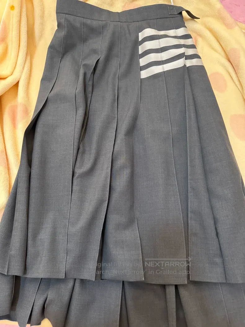 Thom Browne Thom Browne Pleated Long Skirt Size 25" / US 0 / IT 36 - 1 Thumbnail