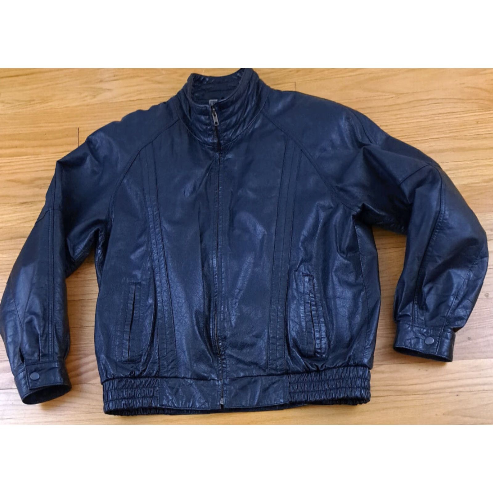 Wilson VINTAGE Wilson Suede & Leather Jacket- Insulated Zip Vest size 42 Men's Bomber Jacket Black Leather 25 1/2 long 22in pit to pit Size US XS / EU 42 / 0 - 2 Thumbnail