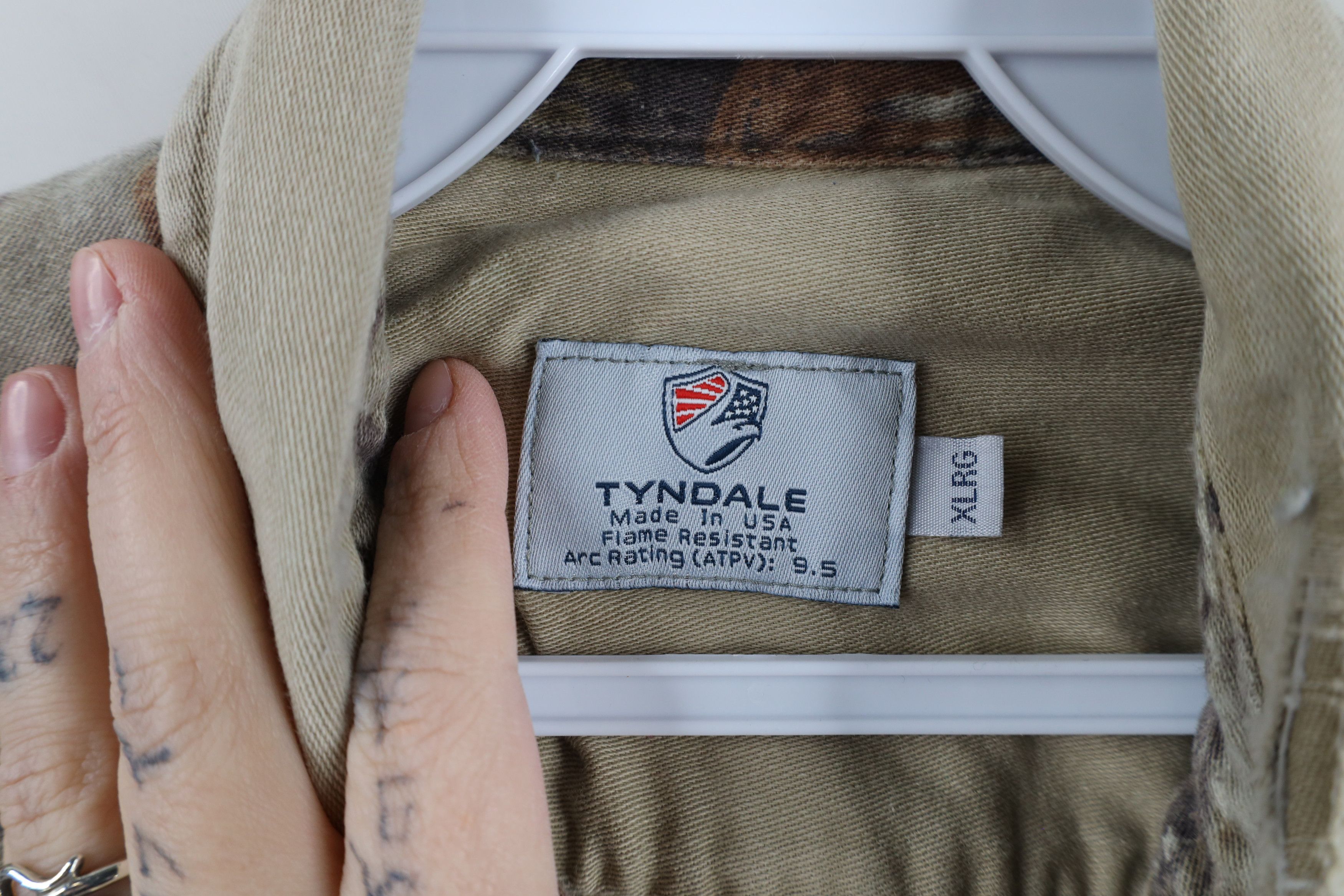 Vintage Vintage Tyndale FR Flame Resistant Camouflage Button Shirt Size US XL / EU 56 / 4 - 14 Thumbnail
