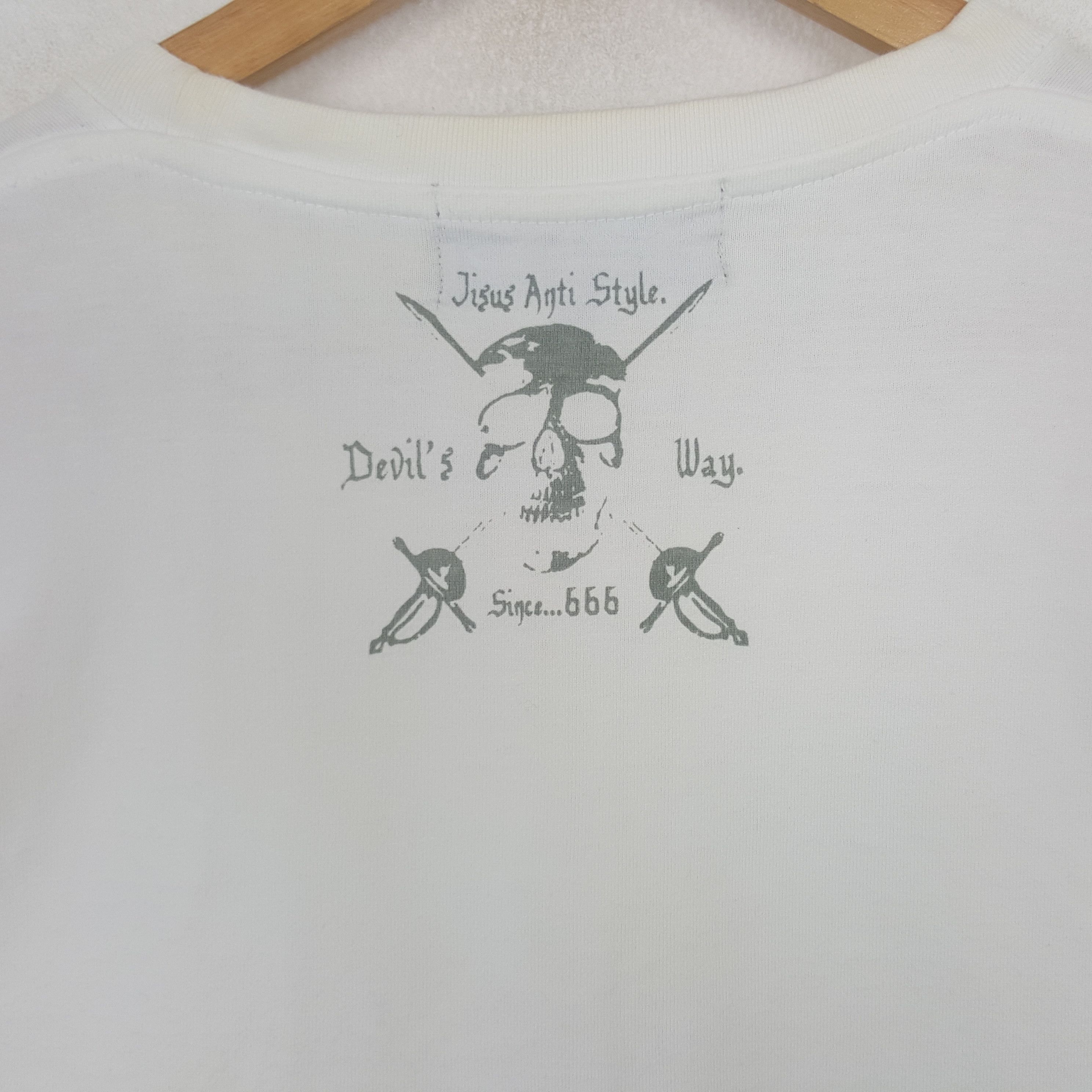 Vintage Vintage Natural Skeleton Punk Style Tshirt C301N62 Size US L / EU 52-54 / 3 - 4 Thumbnail