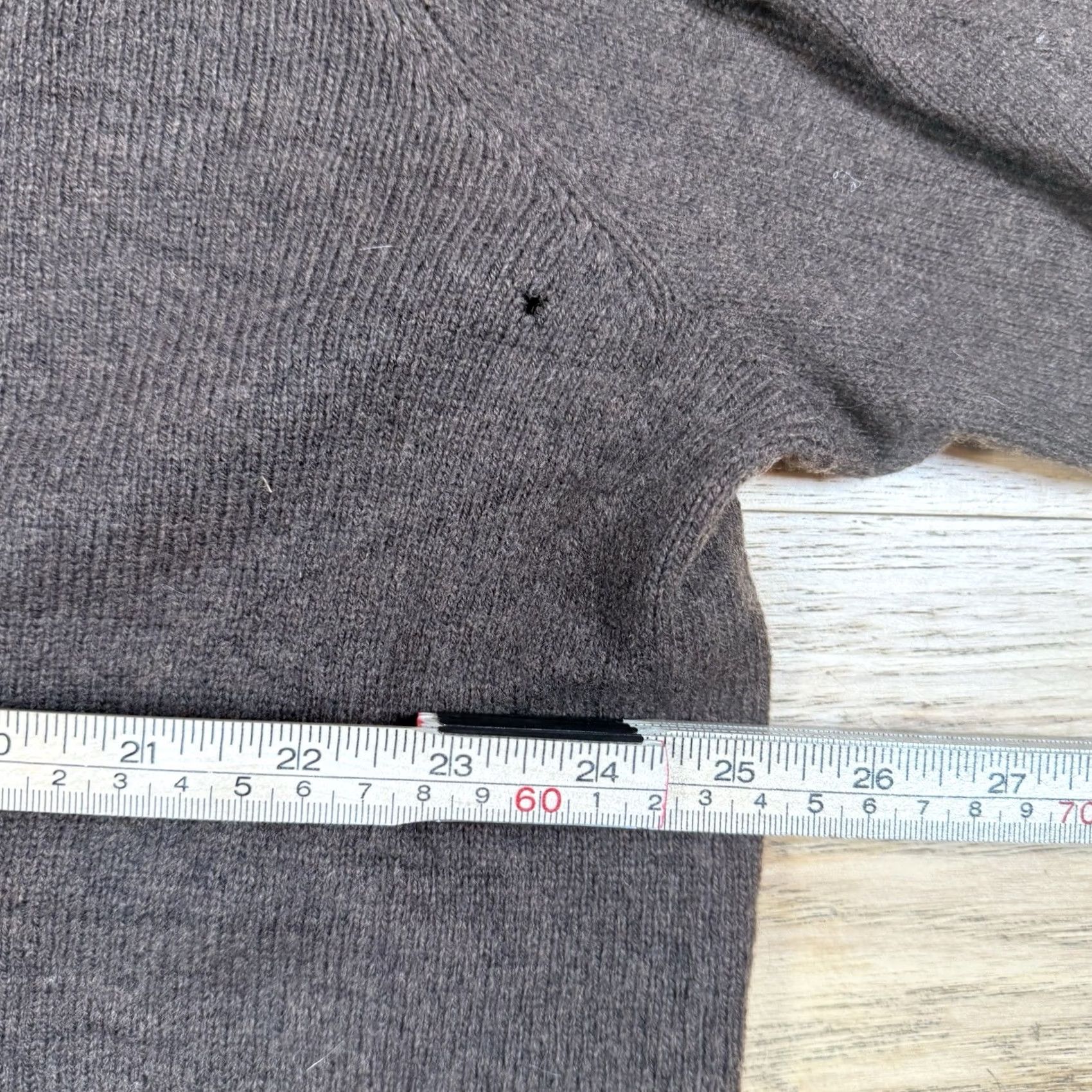 Ralph Lauren VINTAGE Ralph Lauren Sweater Mens XL Lambswool Brown V Neck Crew Neck Pullover Knit Italy 90s Mens Size US XL / EU 56 / 4 - 6 Thumbnail