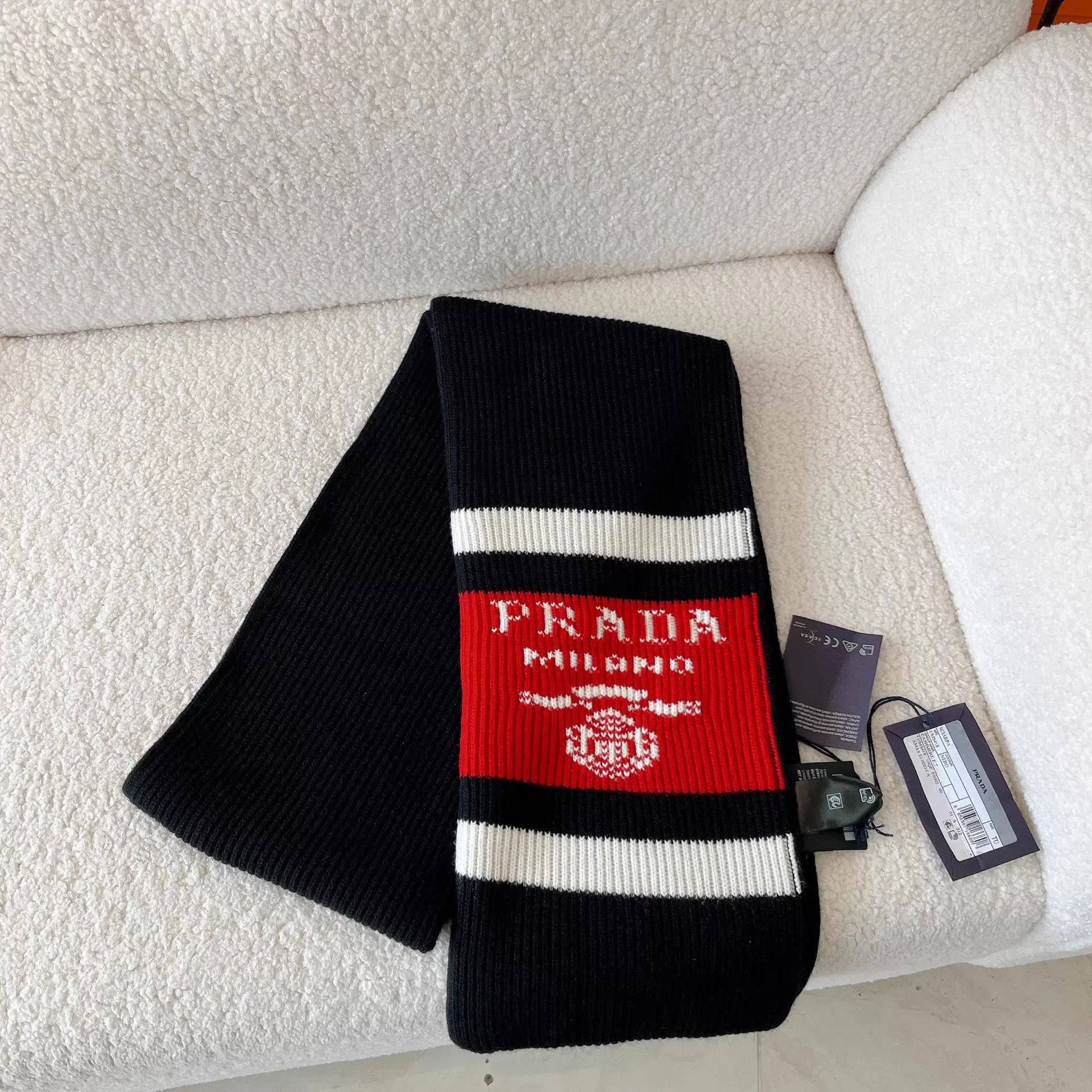 Prada Prada Logo Black Wool Scarf Size ONE SIZE - 1 Thumbnail