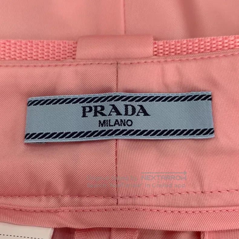 Prada Prada Pink triangle waist bag casual shorts Size 25" / US 0 / IT 36 - 6 Thumbnail