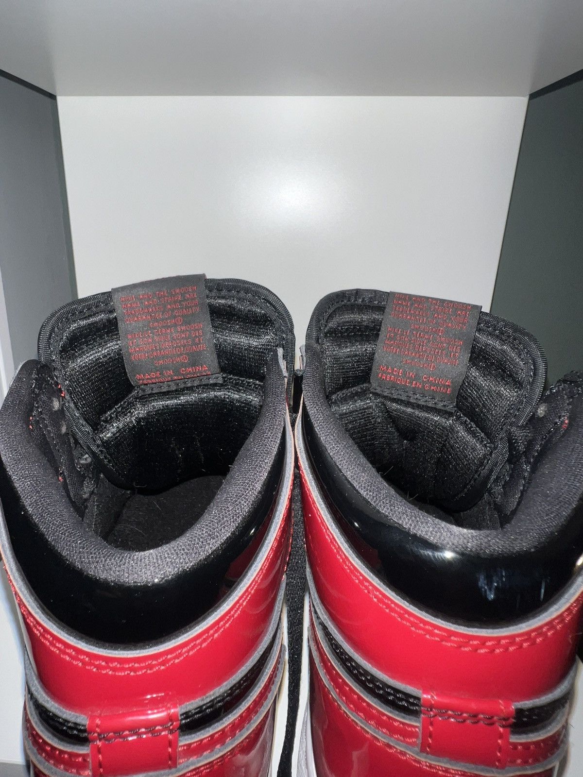 Jordan Brand Jordan 1 Retro High OG Patent Bred Size US 6 / EU 39 - 7 Thumbnail