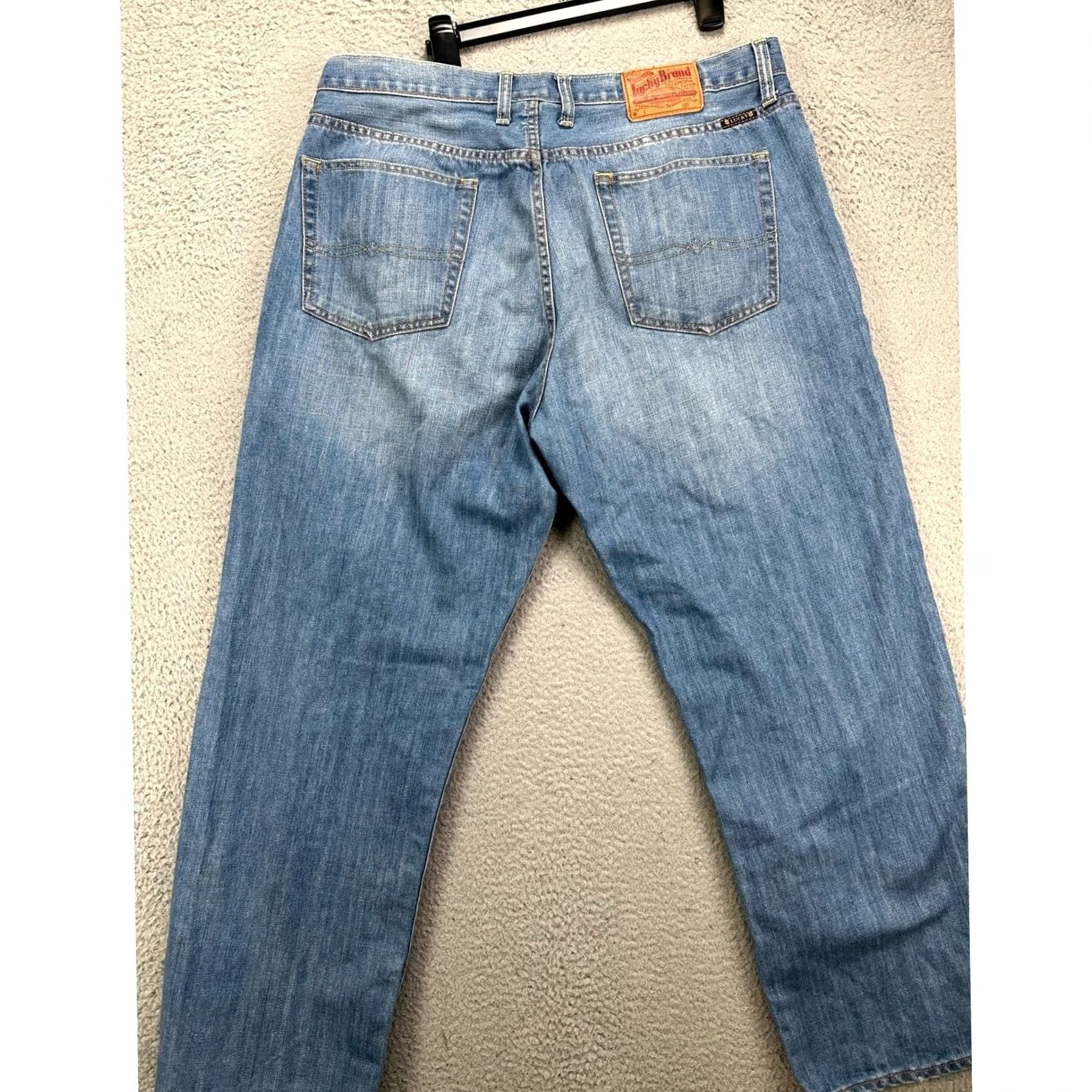 Lucky Brand Lucky Brand 165 Jeans Mens 38 Blue Distressed Straight Leg 5 Pocket Denim Pants Jeans Mens 38 Blue Distressed Straight Leg 5 Pocket Denim Pants Size US 38 / EU 54 - 3 Thumbnail