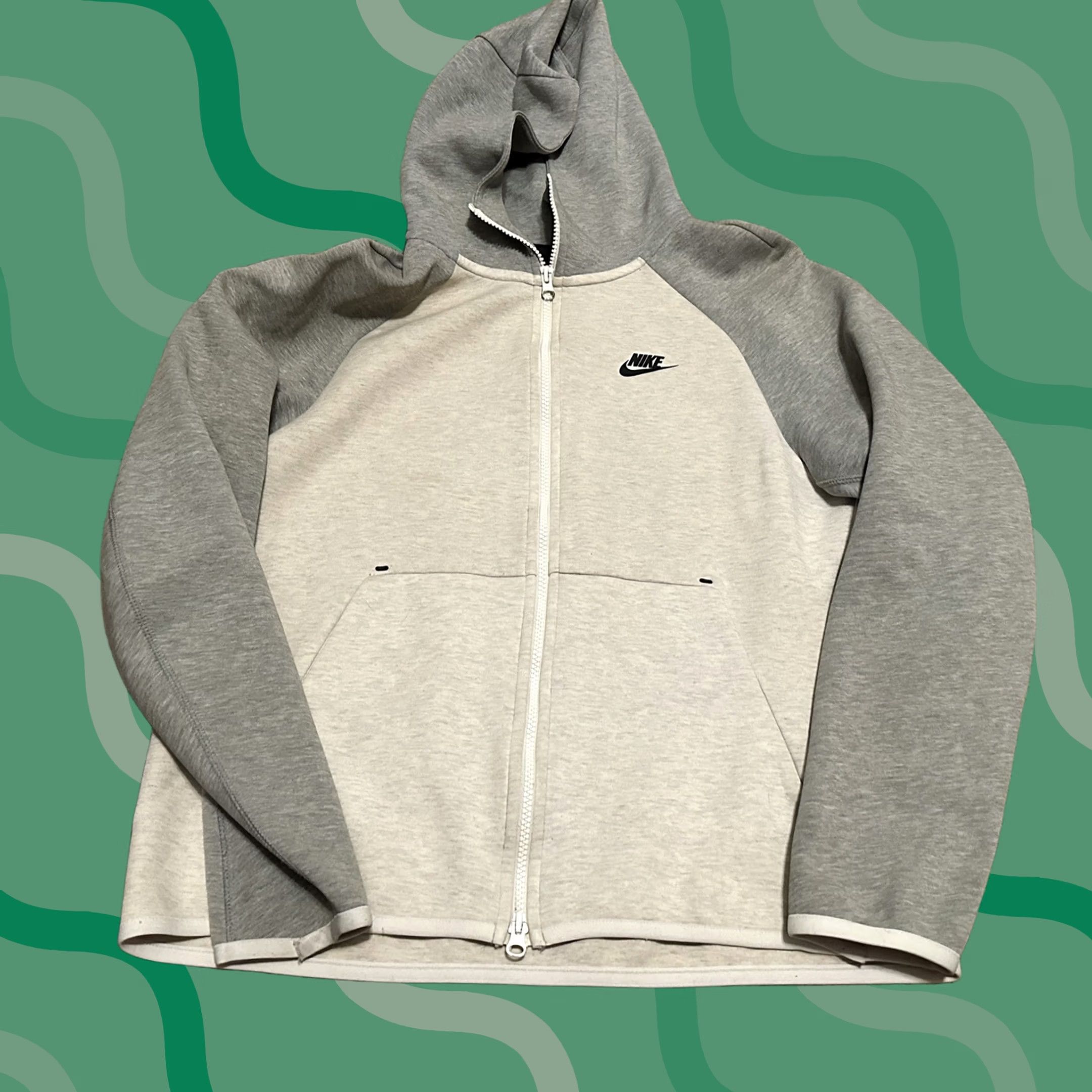 Nike Nike Tech Fleece Hoodie Mens M Full Zip Gray Sportswear Pockets Logo Capable all-season Athletic Fashion Shirt/Outerwear Size US M / EU 48-50 / 2 - 1 Thumbnail