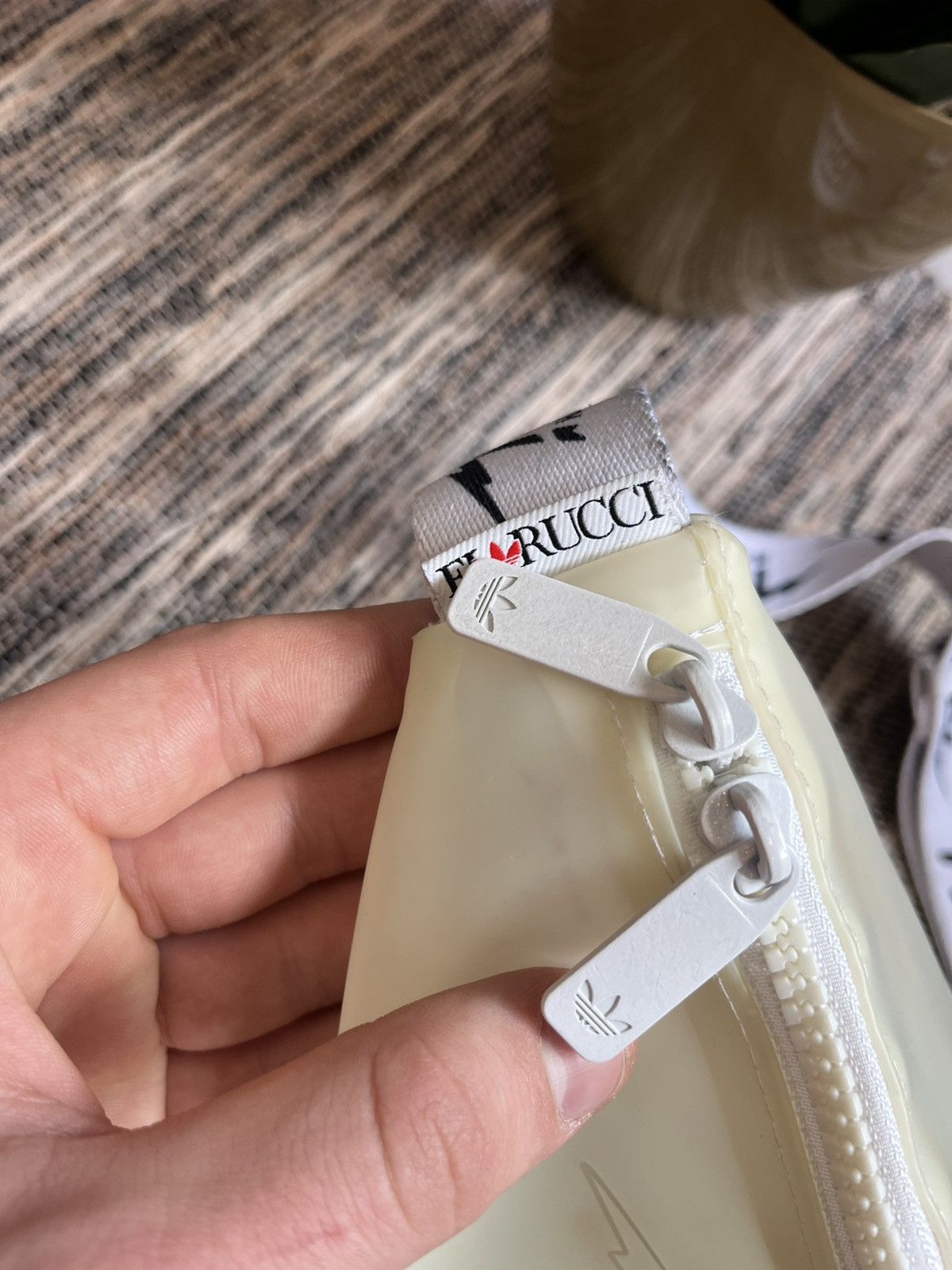 Adidas × Fiorucci Adidas Fiorucci Crossbody Limited Bag White glowing logo Size ONE SIZE - 6 Thumbnail