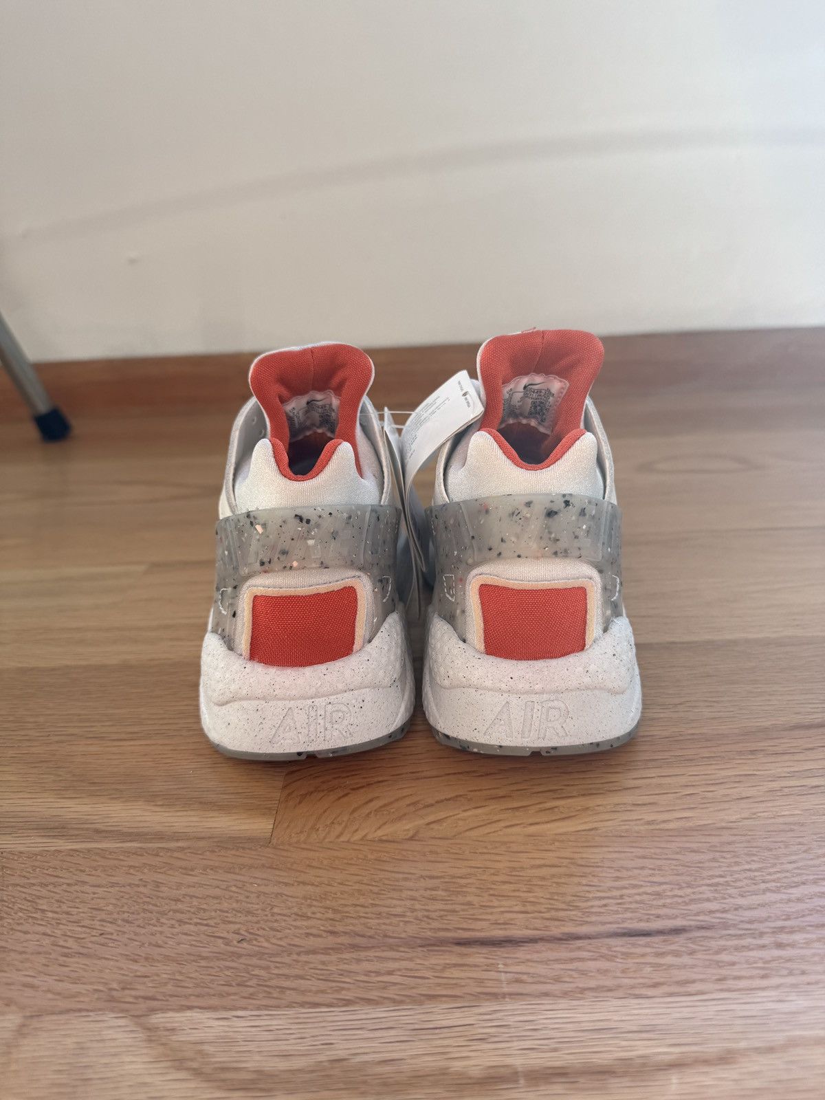 Nike WMNS AIR HUARACHE CRATER PREMIUM 'WHITE ORANGE' Size US 7 / IT 37 - 3 Thumbnail