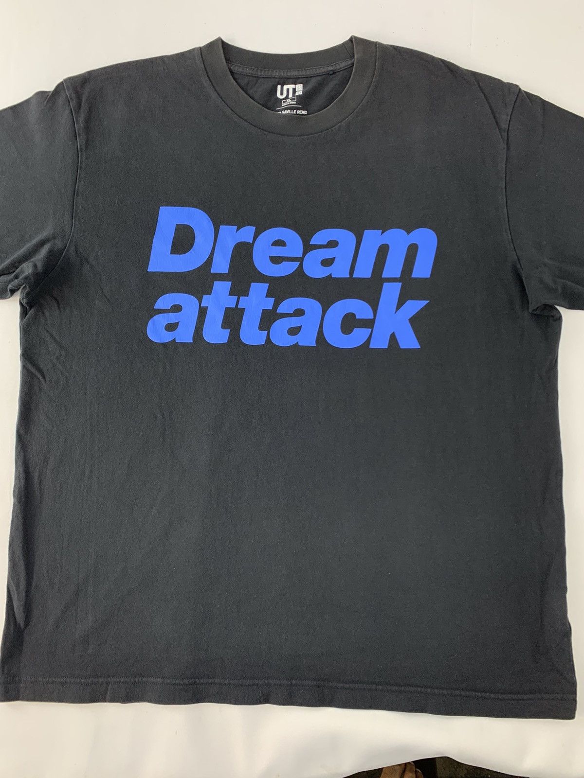 Uniqlo Peter Saville Remix Dream Attack New Order Printed Tee Size US XL / EU 56 / 4 - 3 Thumbnail