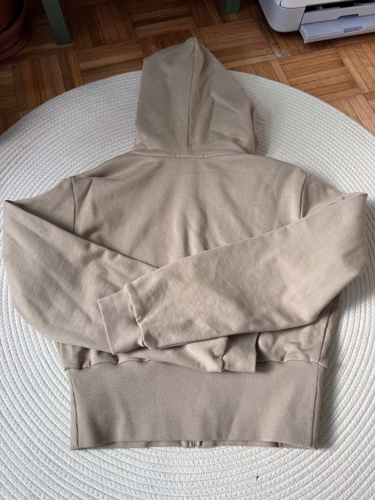 Other Tan and cream cropped hoodie Size L Size L / US 10 / IT 46 - 7 Thumbnail
