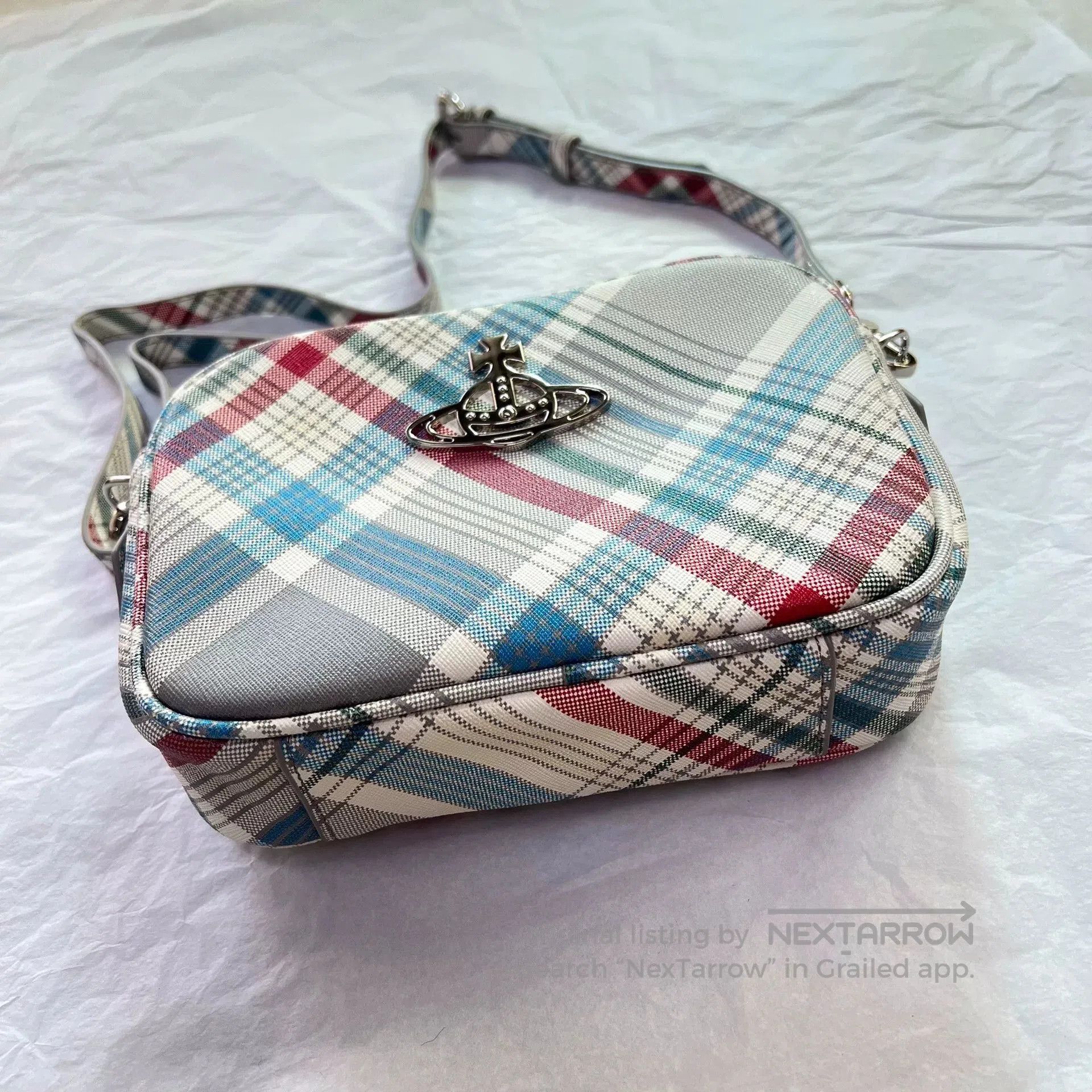 Vivienne Westwood Vivienne Westwood Anna Check Camera Crossbody Bag. Size ONE SIZE - 9 Thumbnail